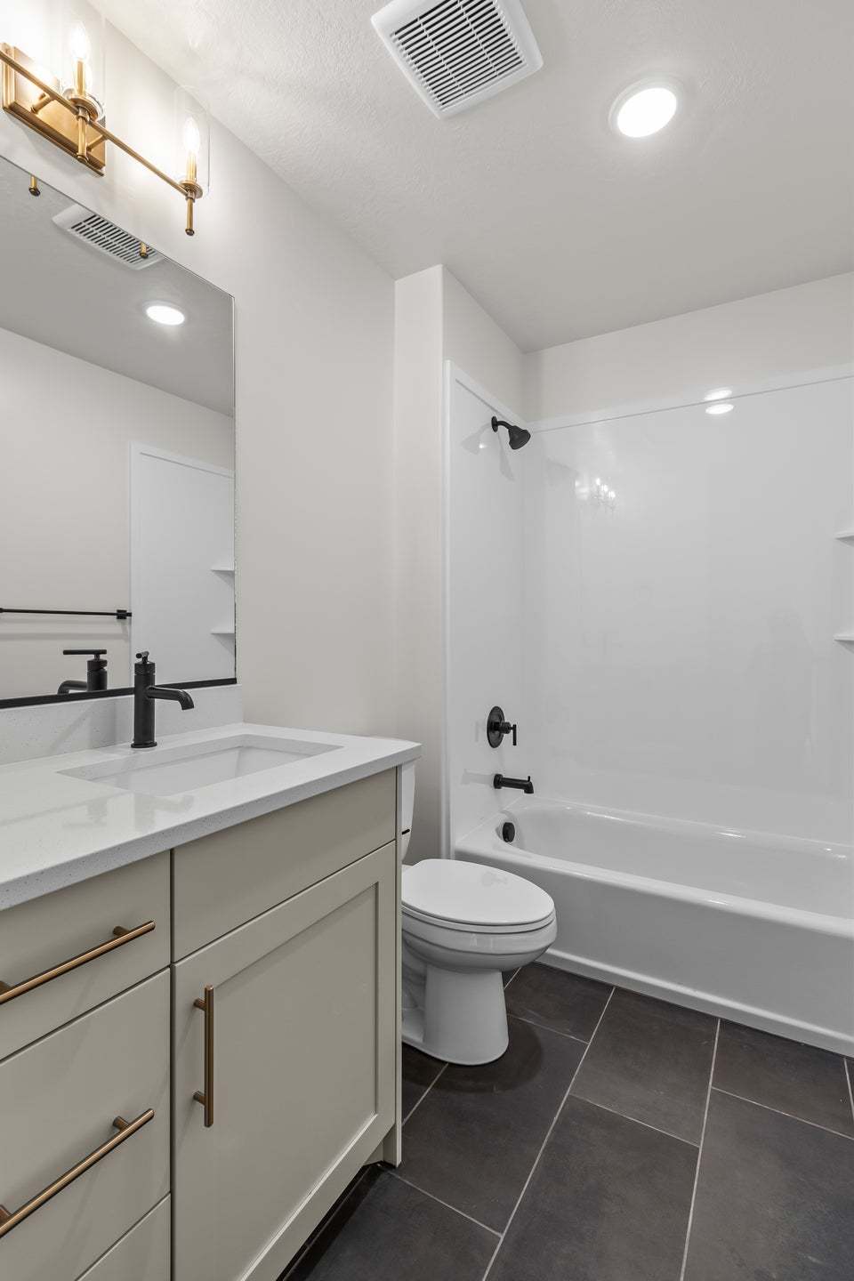 *Finished home photos are representational images only. See sales agent for details.