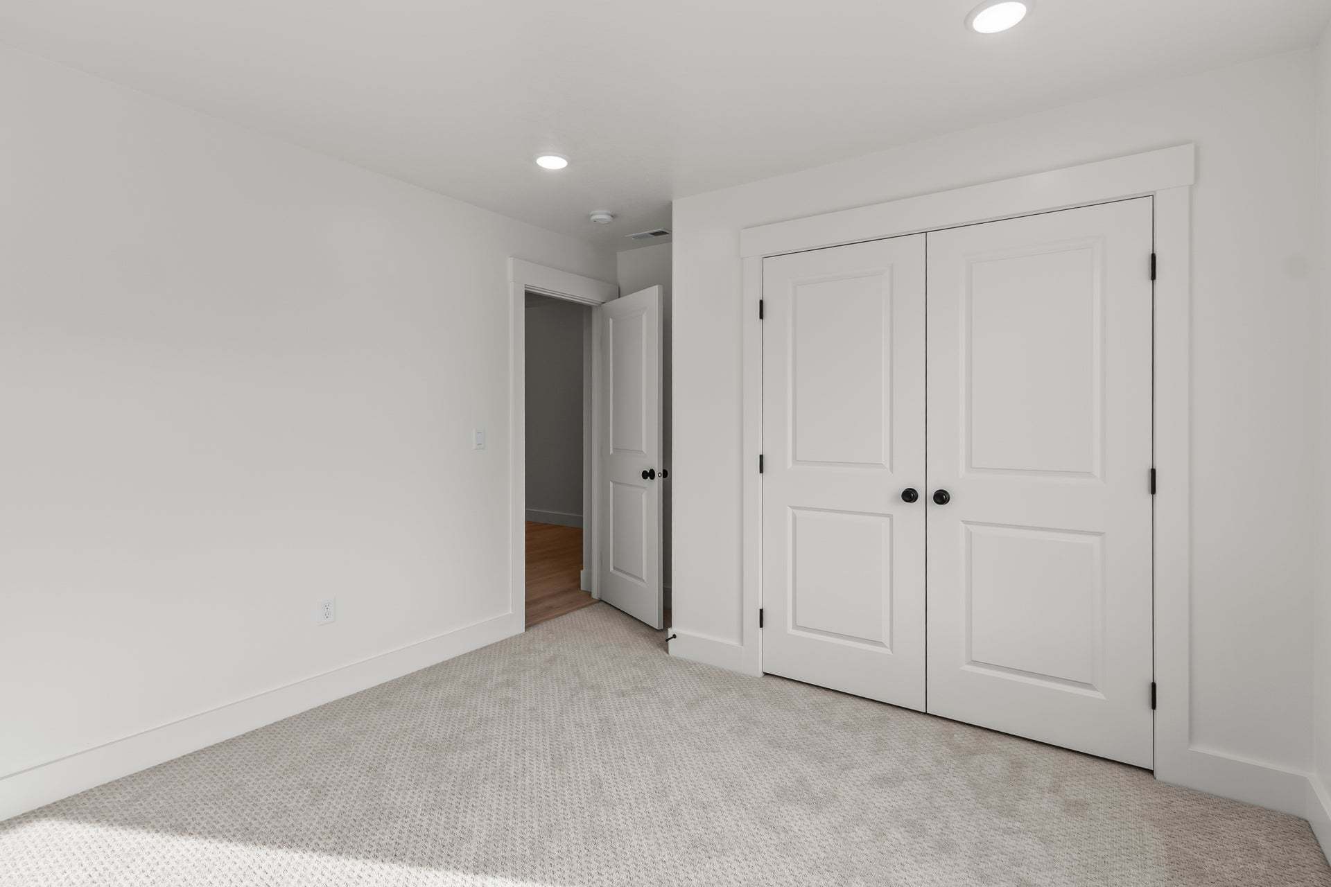 *Finished home photos are representational images only. See sales agent for details.