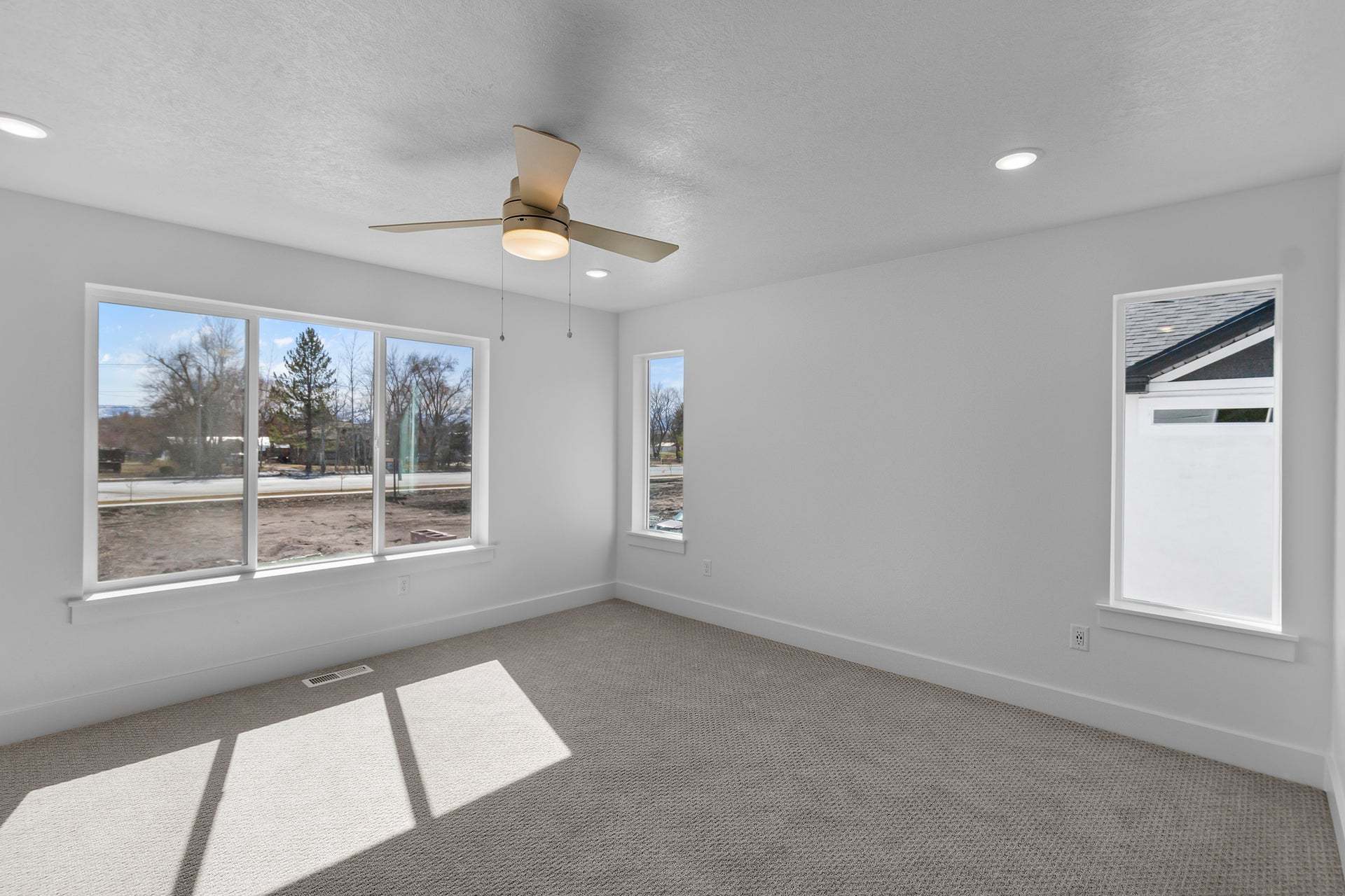 *Finished home photos are representational images only. See sales agent for details.