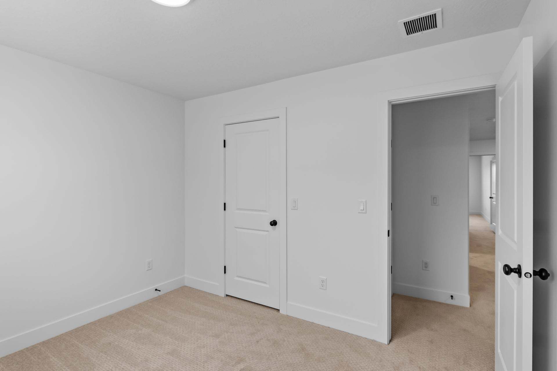 *Finished home photos are representational images only. See sales agent for details.