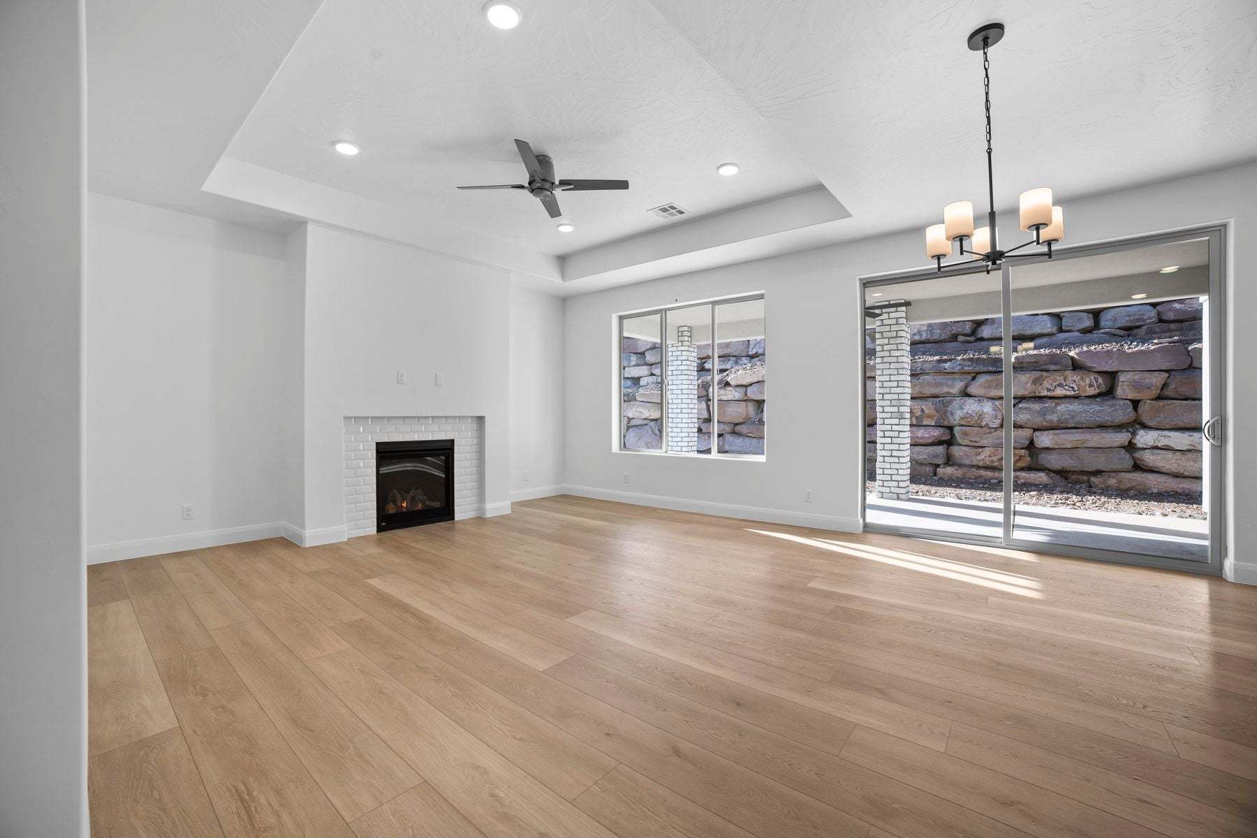 *Finished home photos are representational images only. See sales agent for details.*