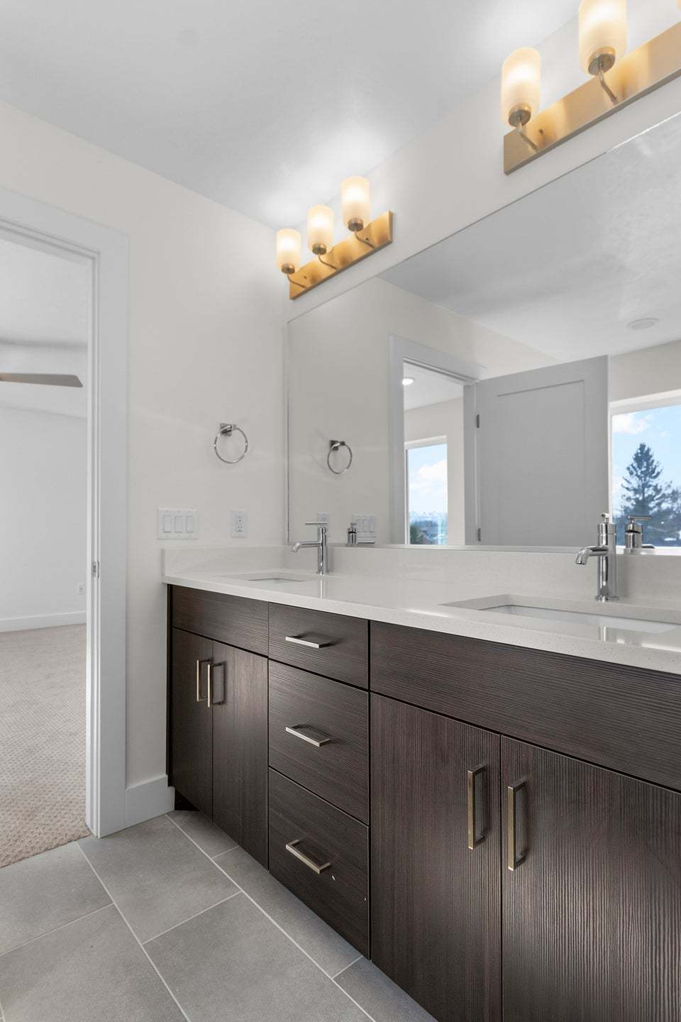 *Finished home photos are representational images only. See sales agent for details.