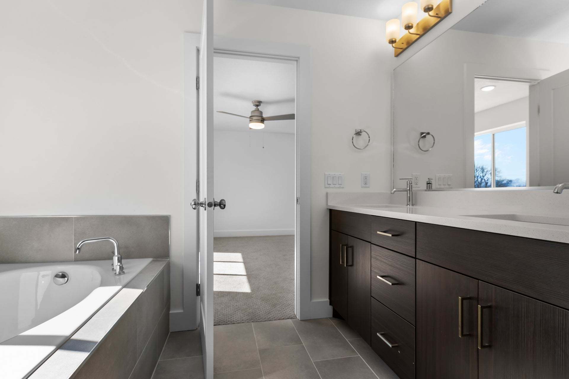 *Finished home photos are representational images only. See sales agent for details.