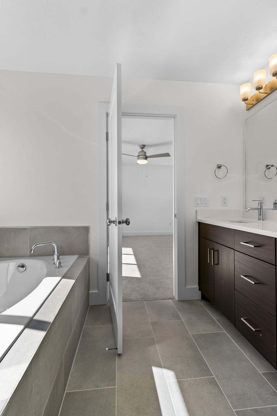 *Finished home photos are representational images only. See sales agent for details.