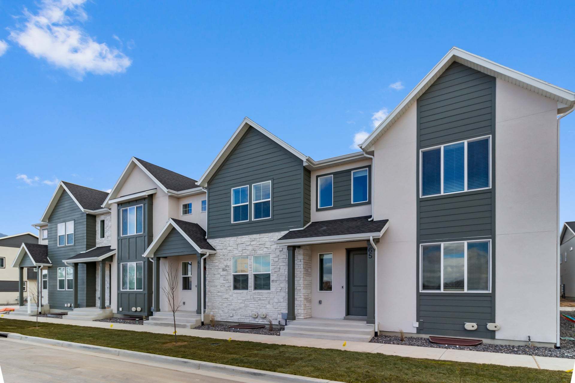 *Finished home photos are representational images only. See sales agent for details.