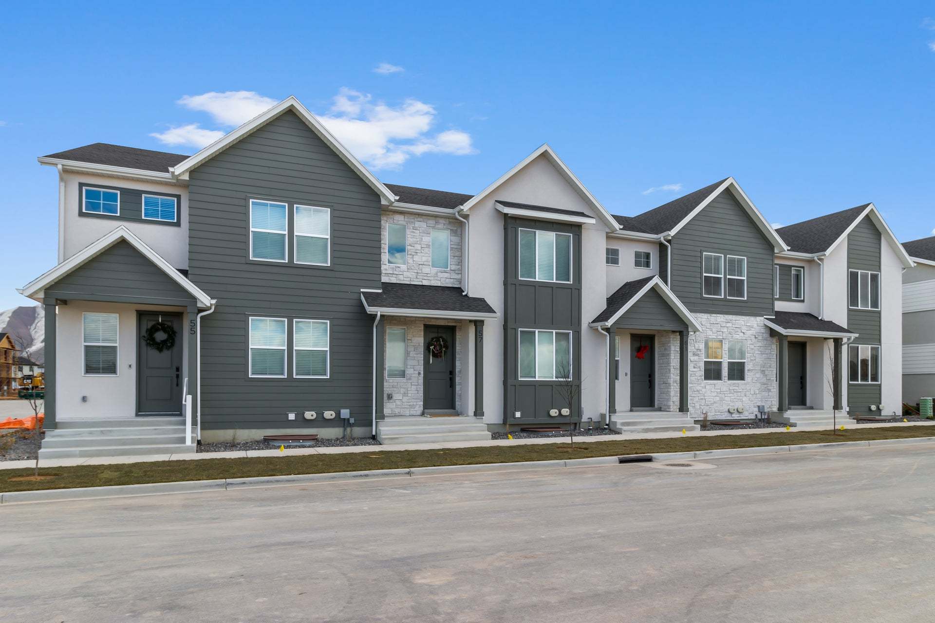 *Finished home photos are representational images only. See sales agent for details.