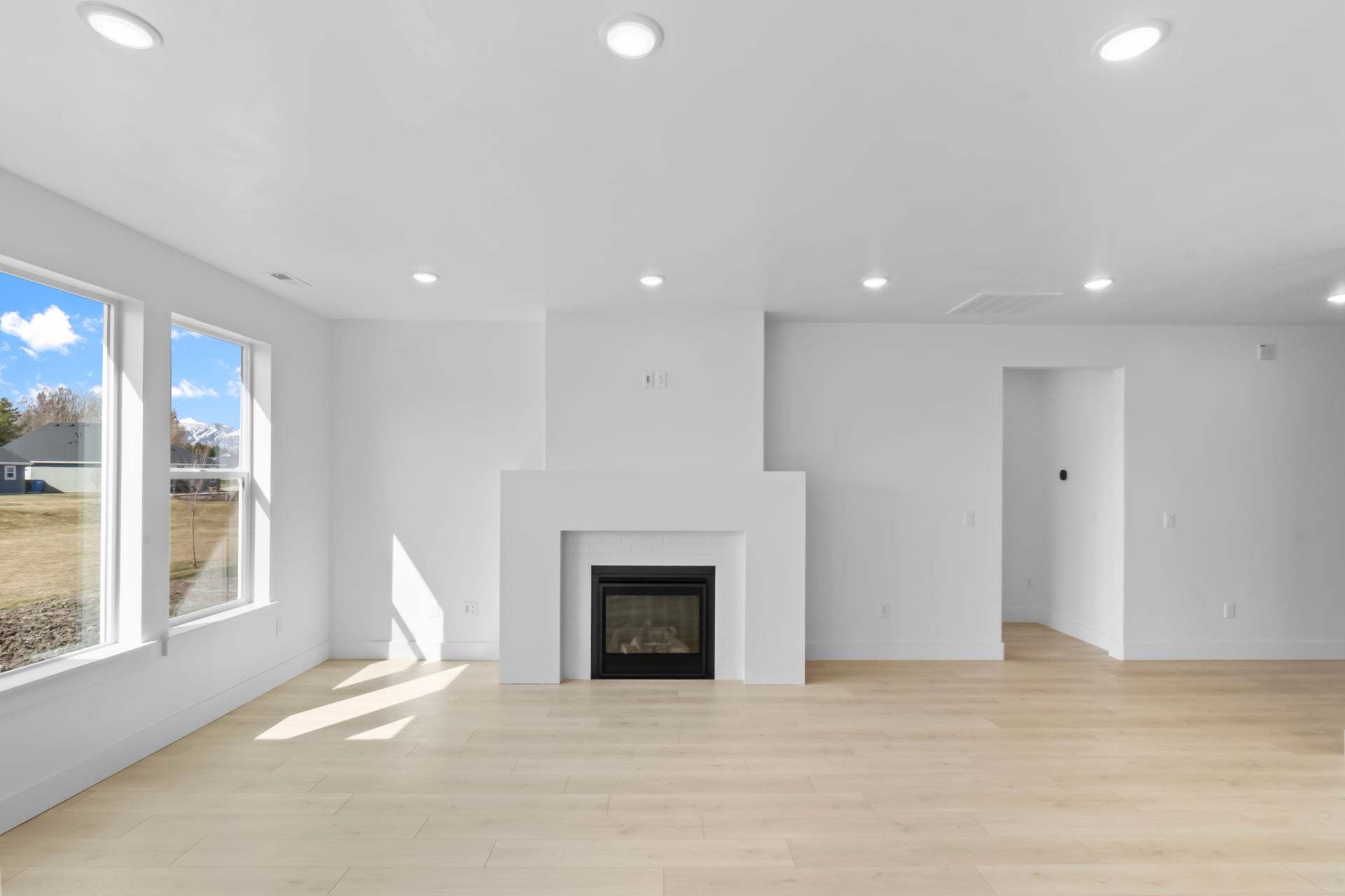 *Finished home photos are representational images only. See sales agent for details.