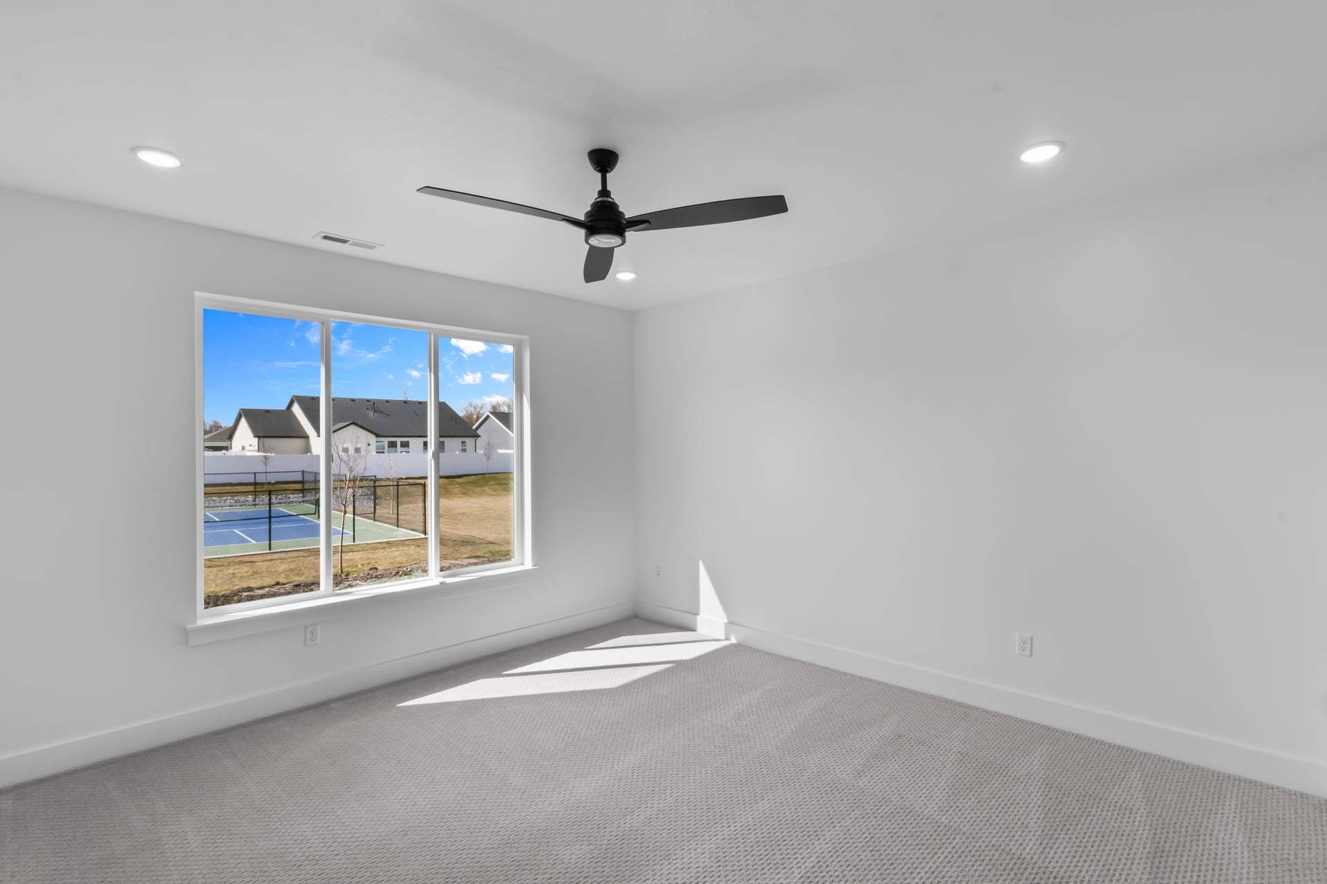 *Finished home photos are representational images only. See sales agent for details.