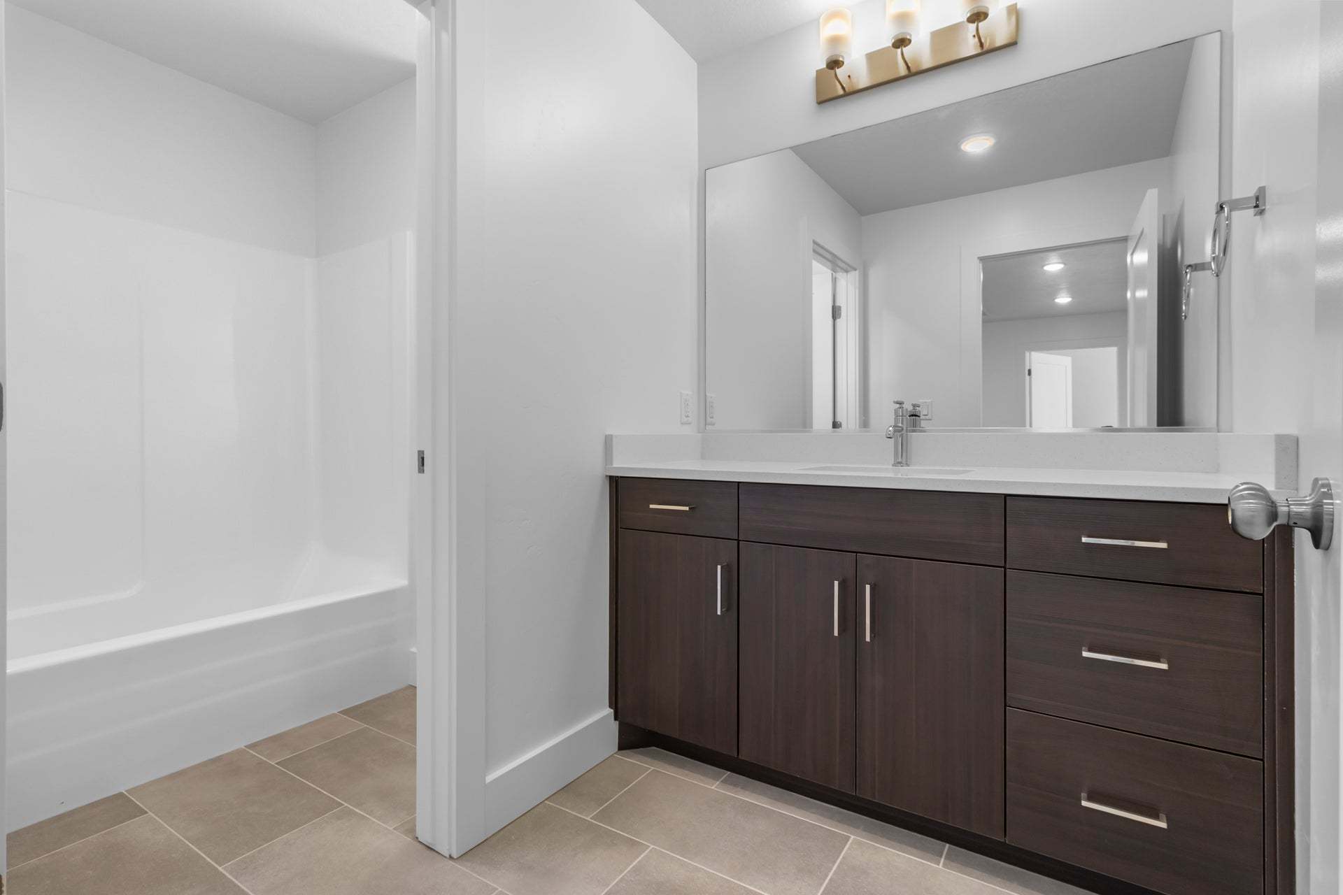 *Finished home photos are representational images only. See sales agent for details.