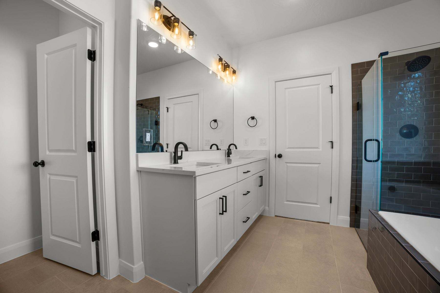 *Finished home photos are representational images only. See sales agent for details.*