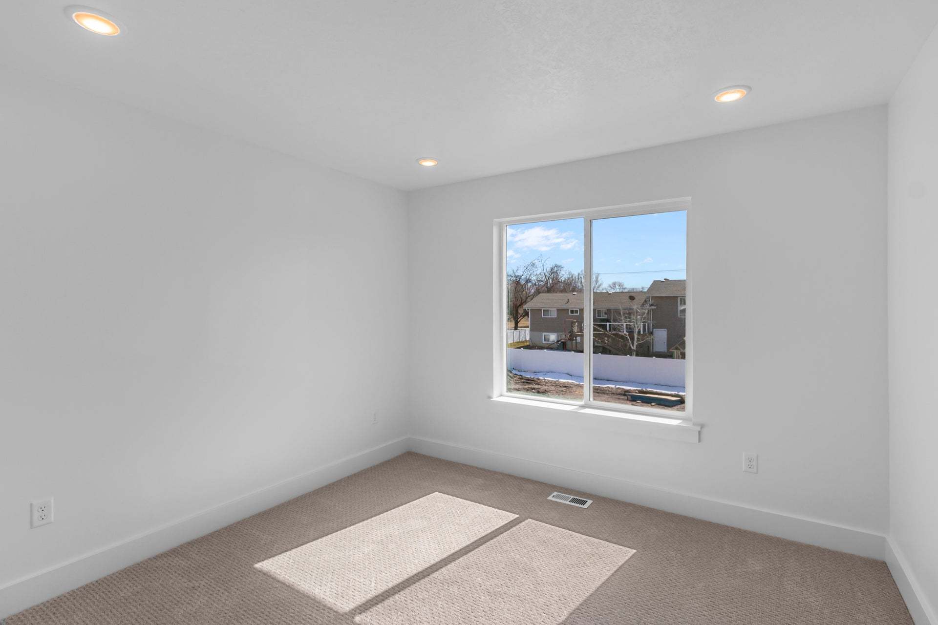 *Finished home photos are representational images only. See sales agent for details.