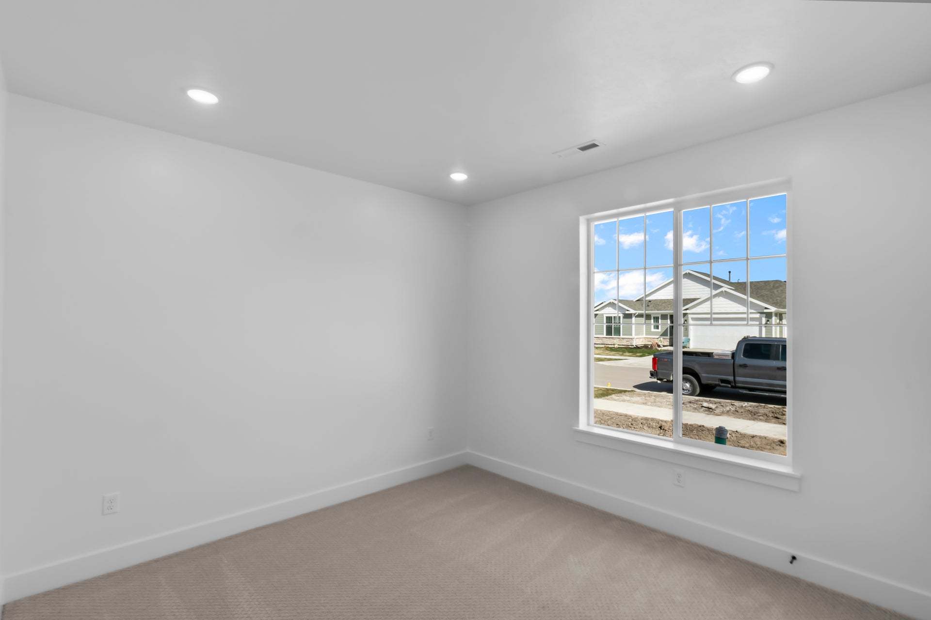 *Finished home photos are representational images only. See sales agent for details.