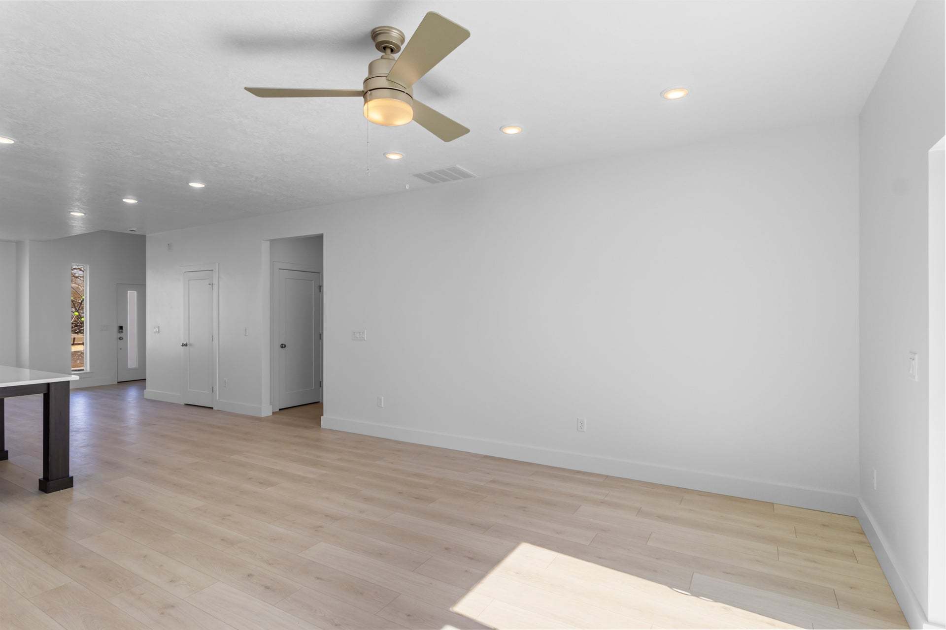 *Finished home photos are representational images only. See sales agent for details.