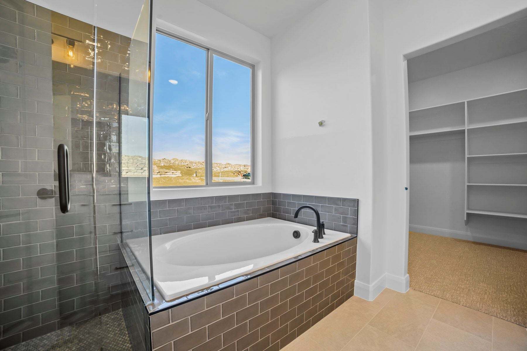 *Finished home photos are representational images only. See sales agent for details.*
