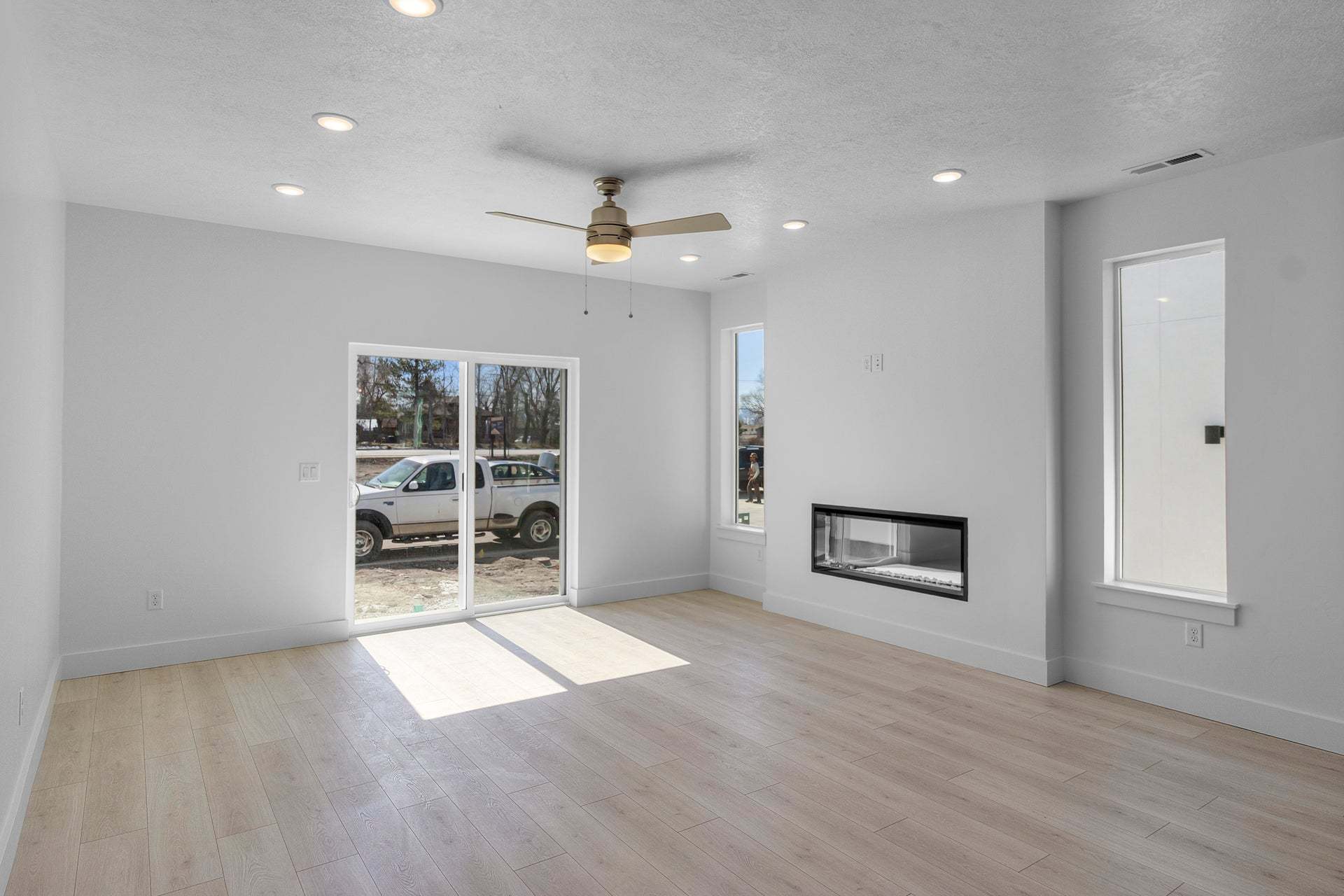 *Finished home photos are representational images only. See sales agent for details.
