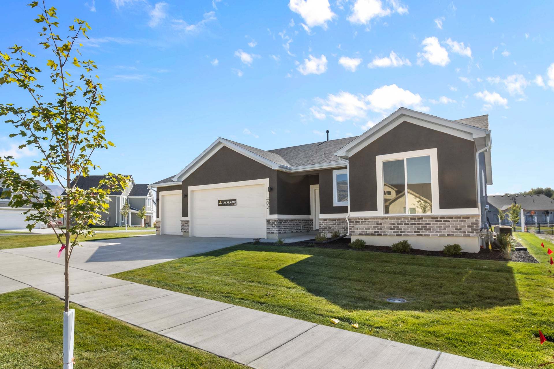 *Finished home photos are representational images only. See sales agent for details.