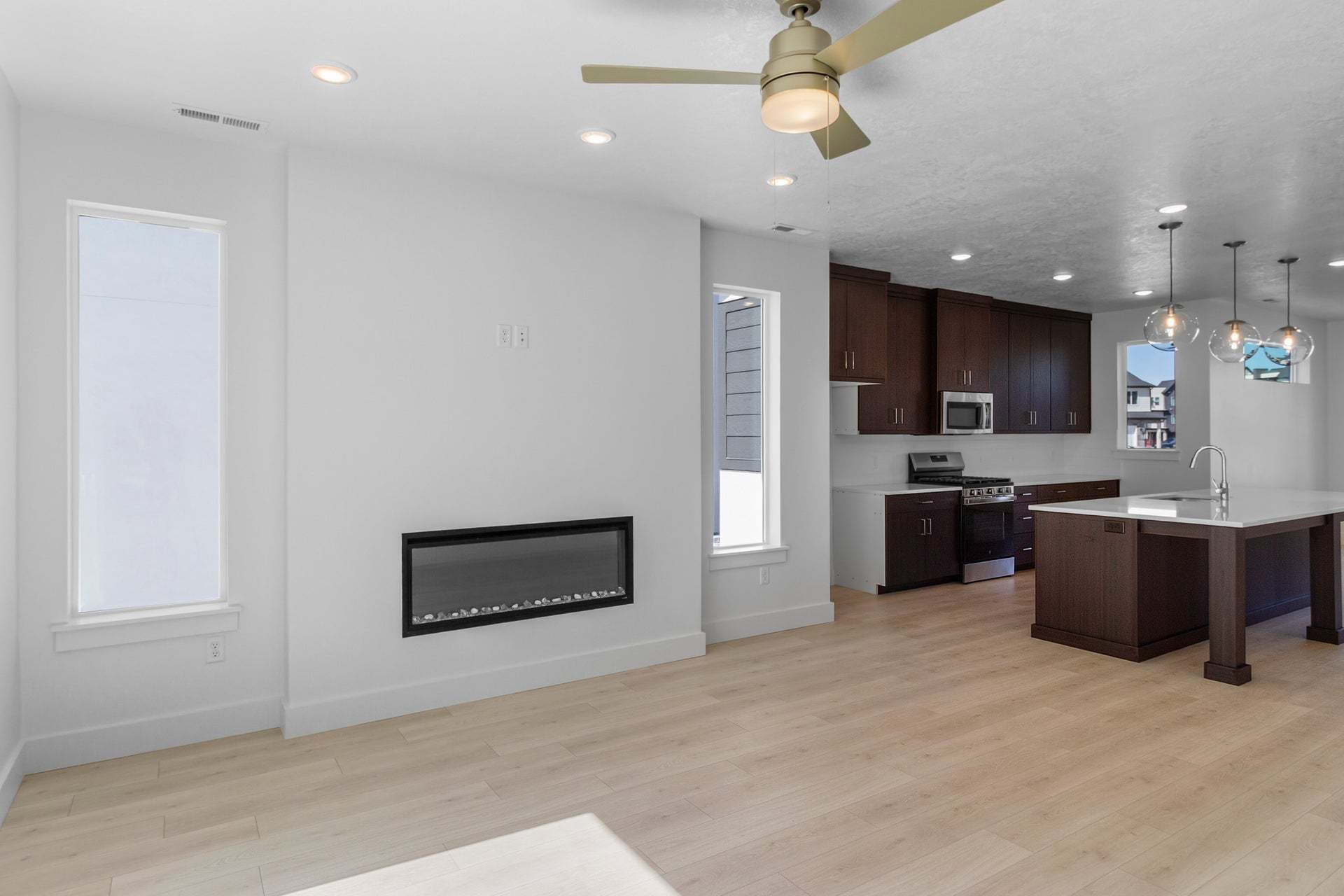 *Finished home photos are representational images only. See sales agent for details.