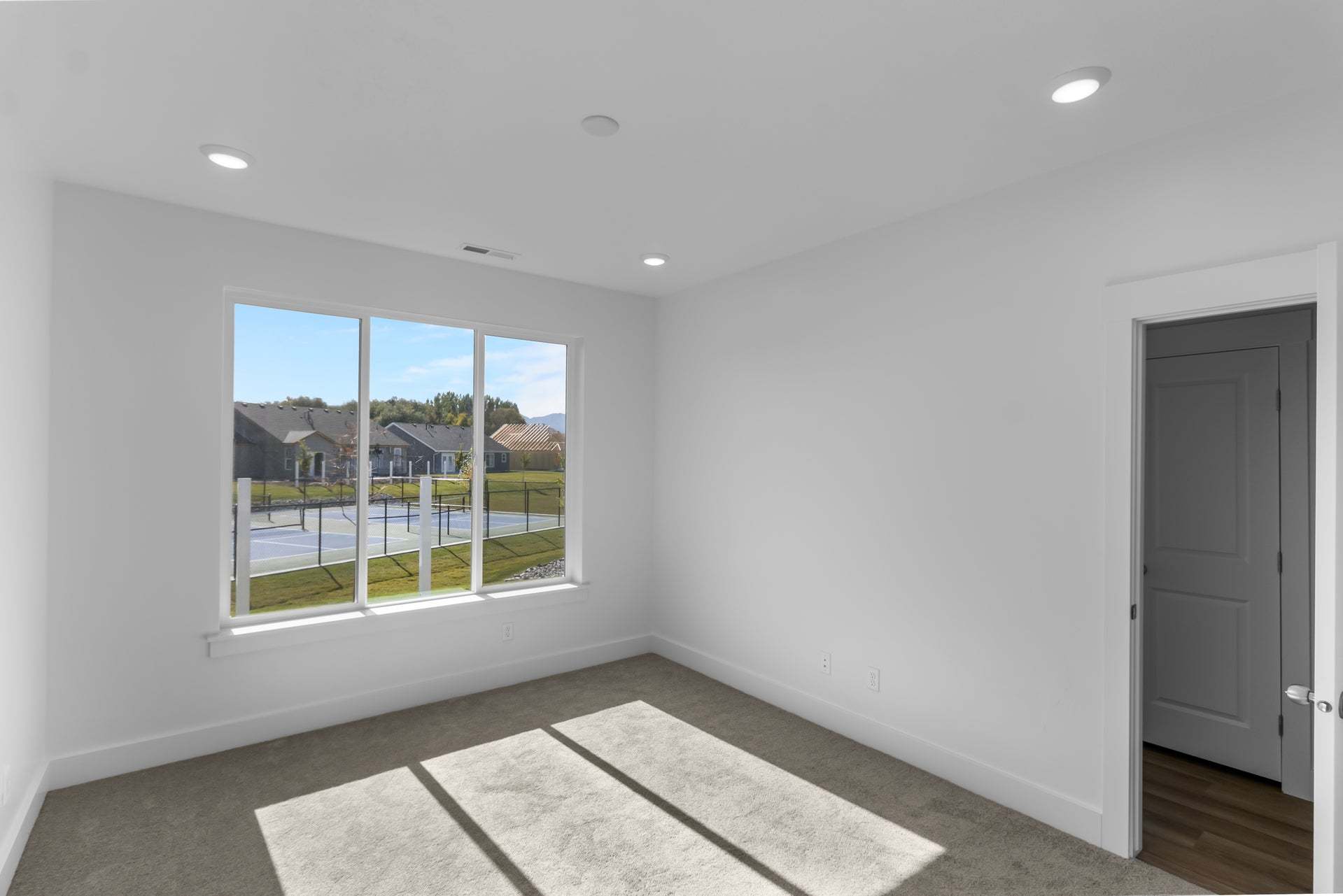 *Finished home photos are representational images only. See sales agent for details.