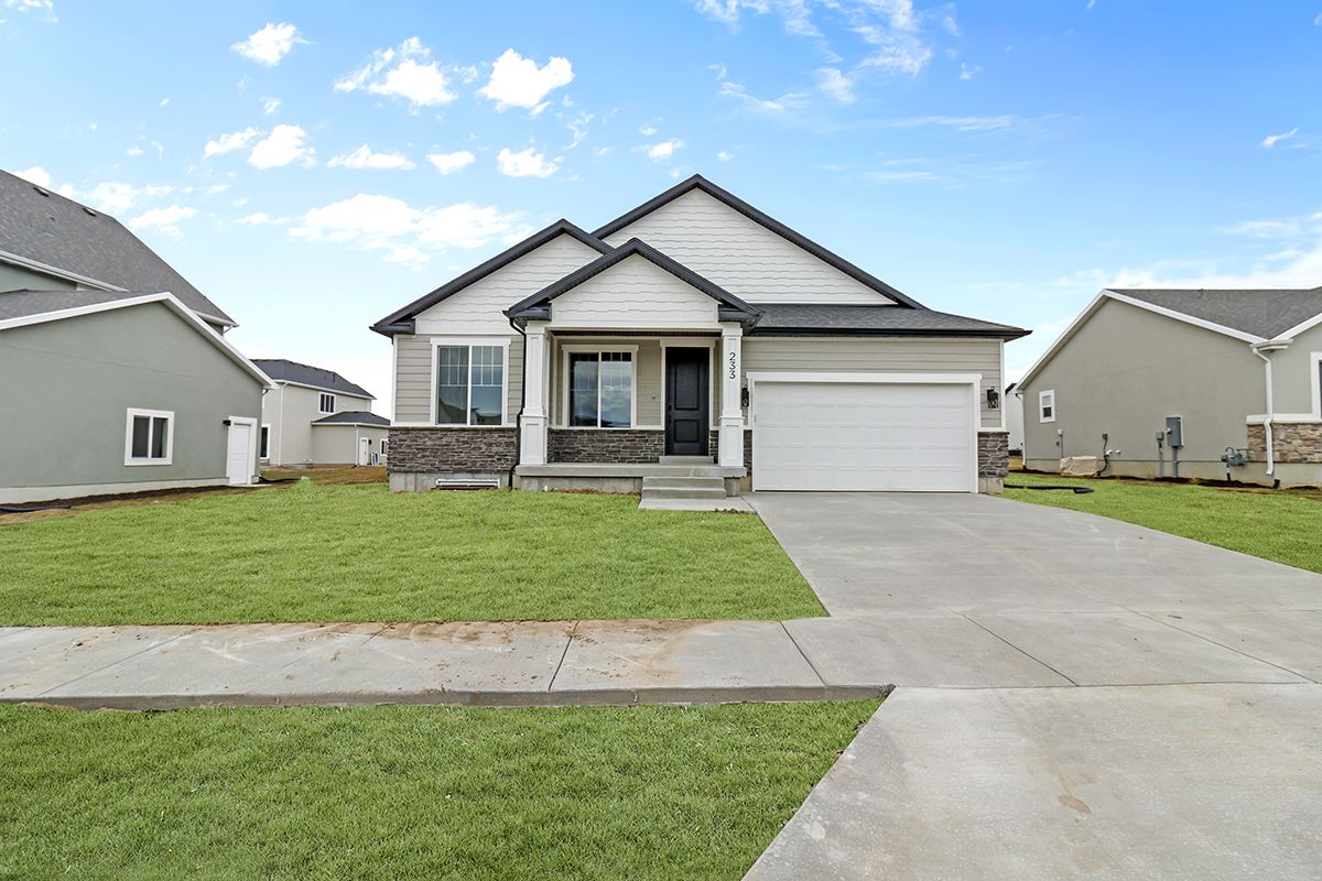 *Finished home photos are representational images only. See sales agent for details.