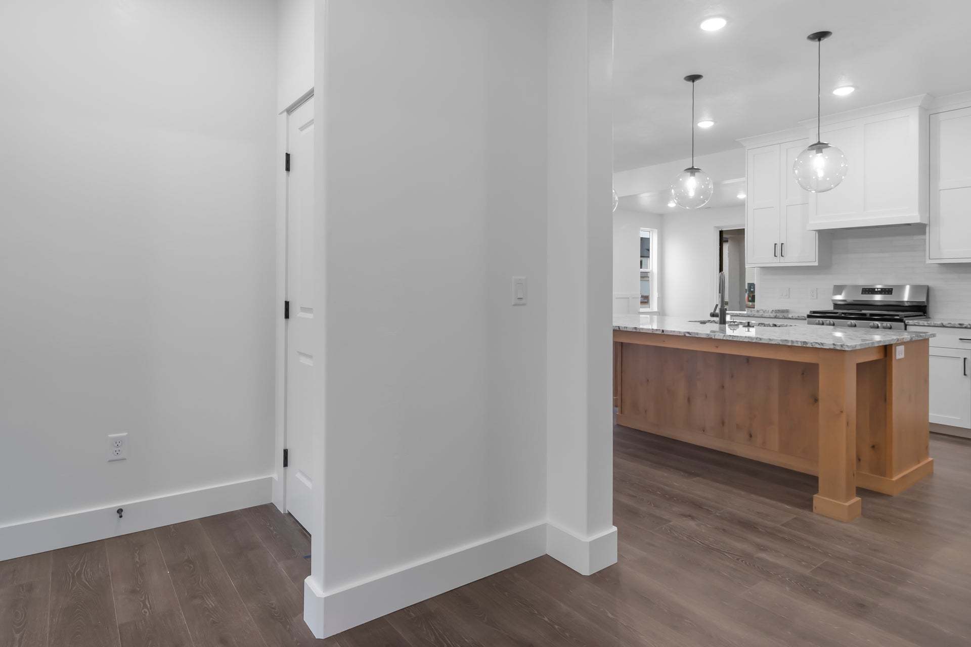 *Finished home photos are representational images only. See sales agent for details.