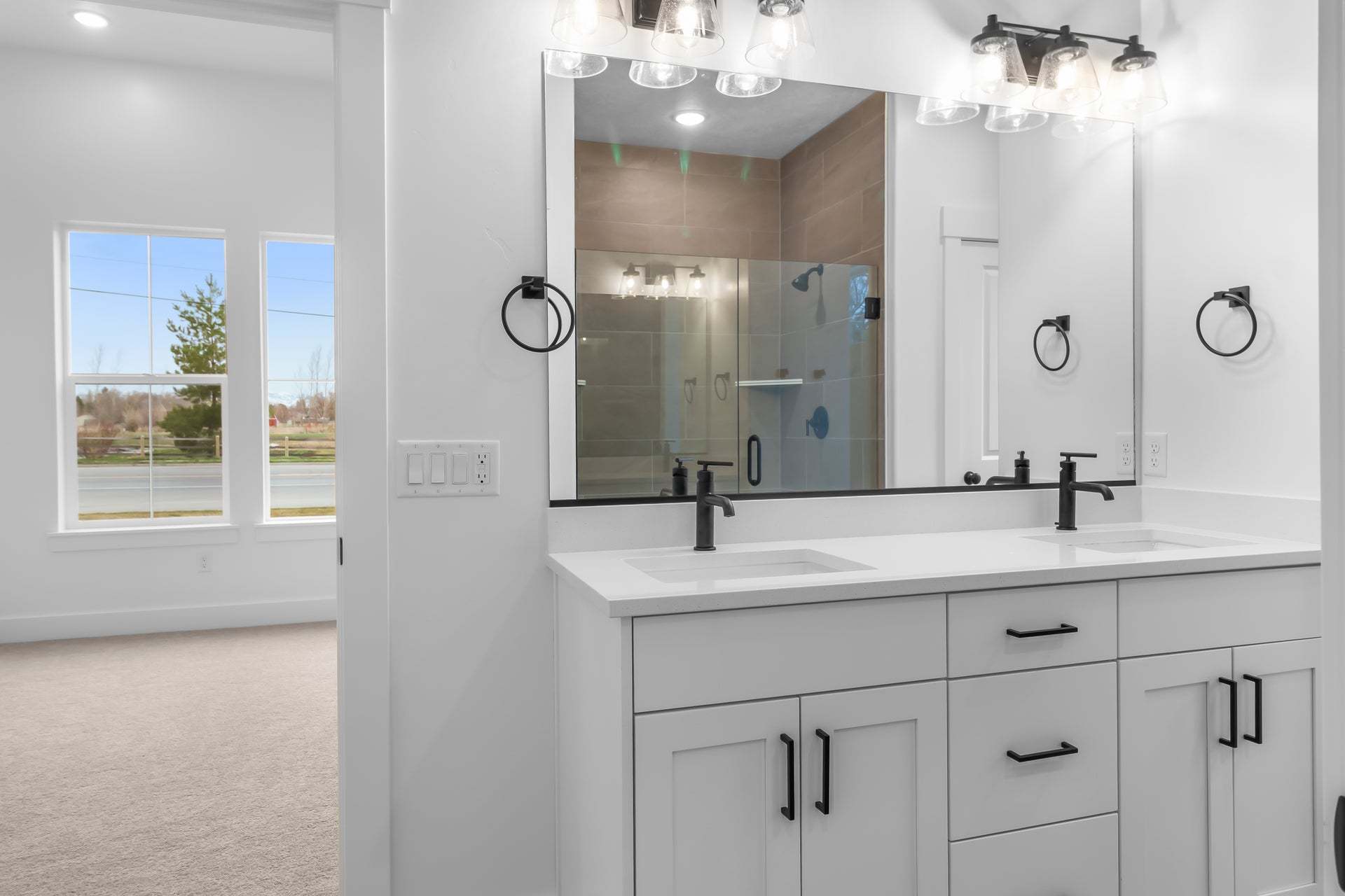 *Finished home photos are representational images only. See sales agent for details.
