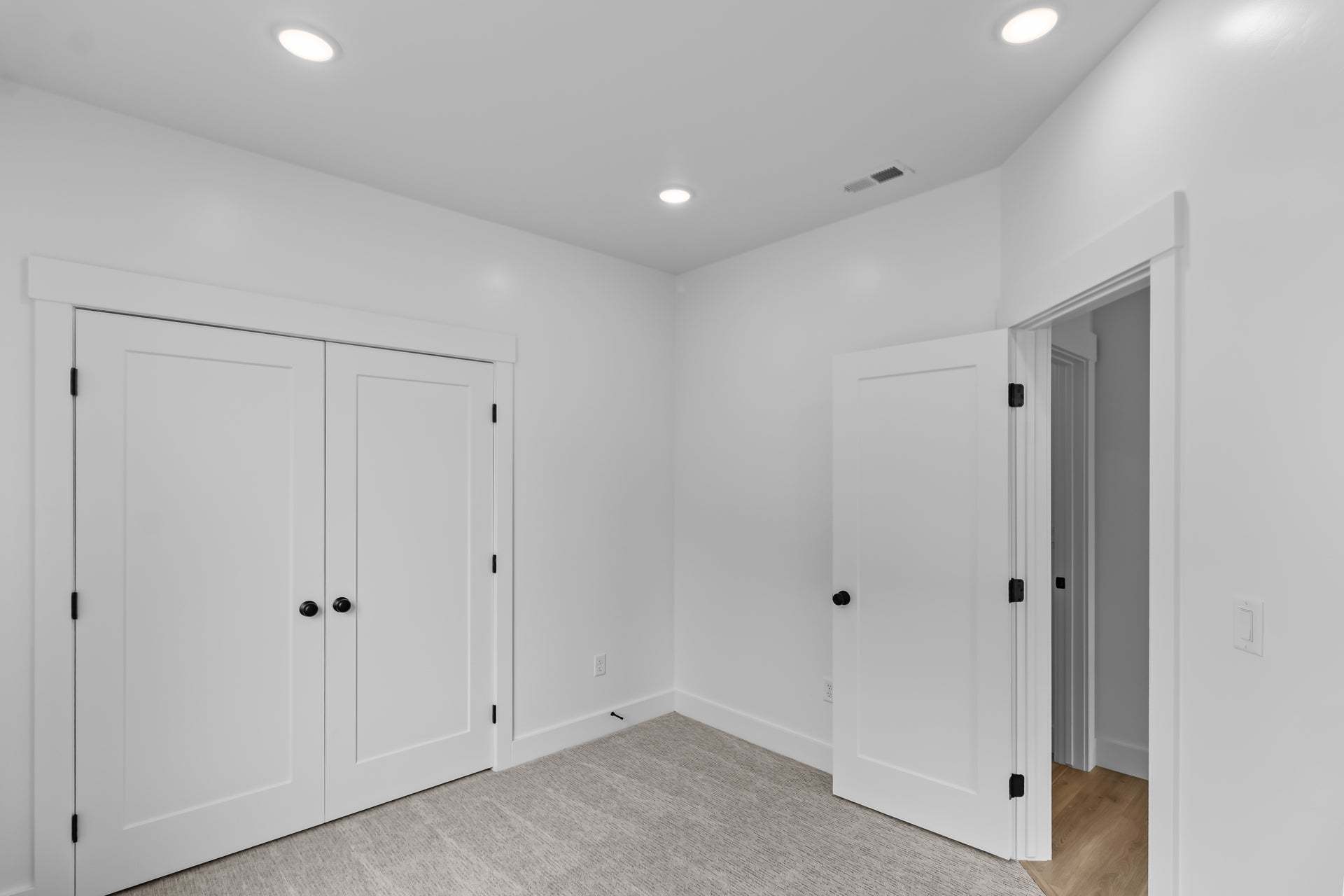 *Finished home photos are representational images only. See sales agent for details.