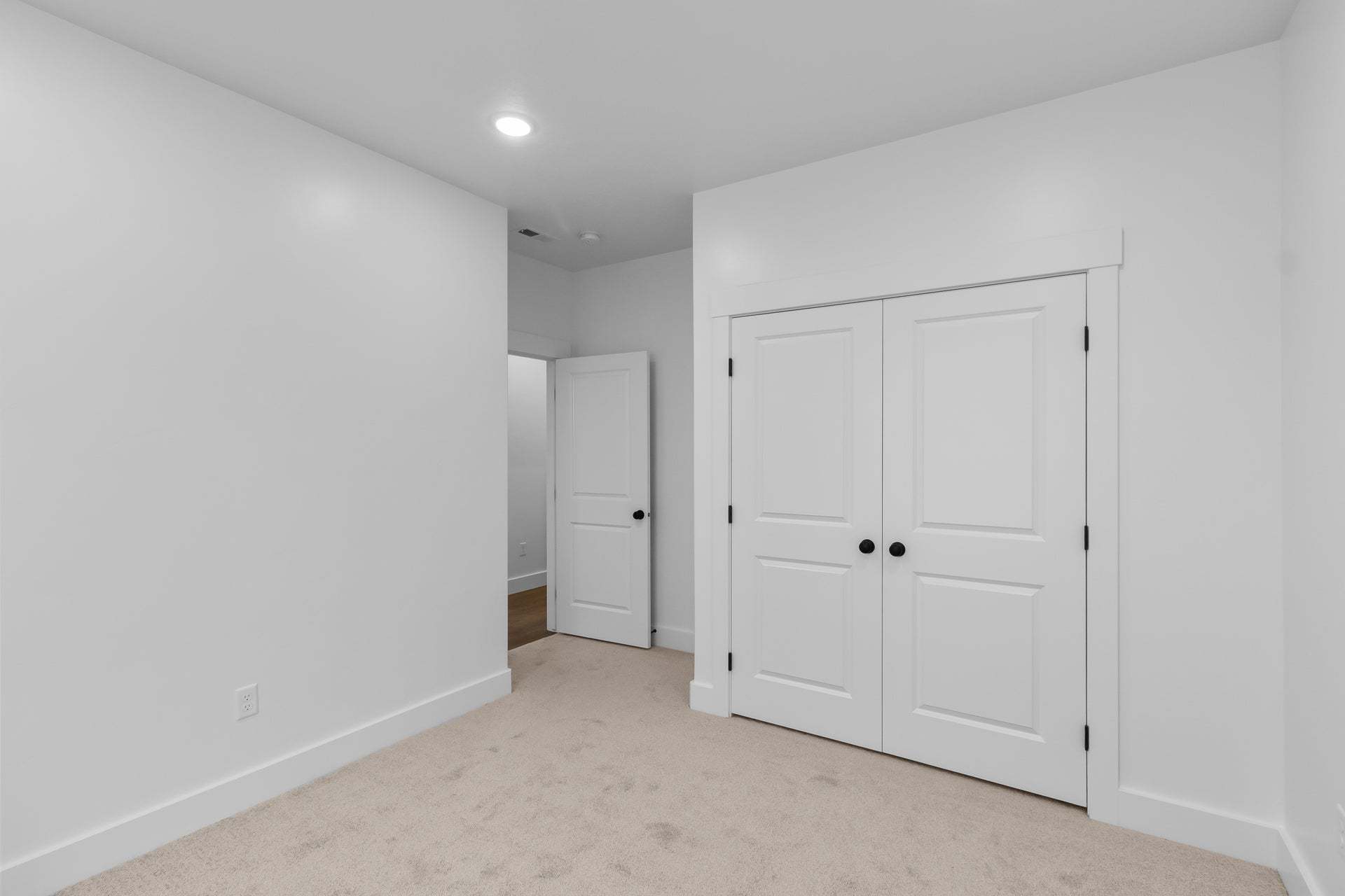 *Finished home photos are representational images only. See sales agent for details.