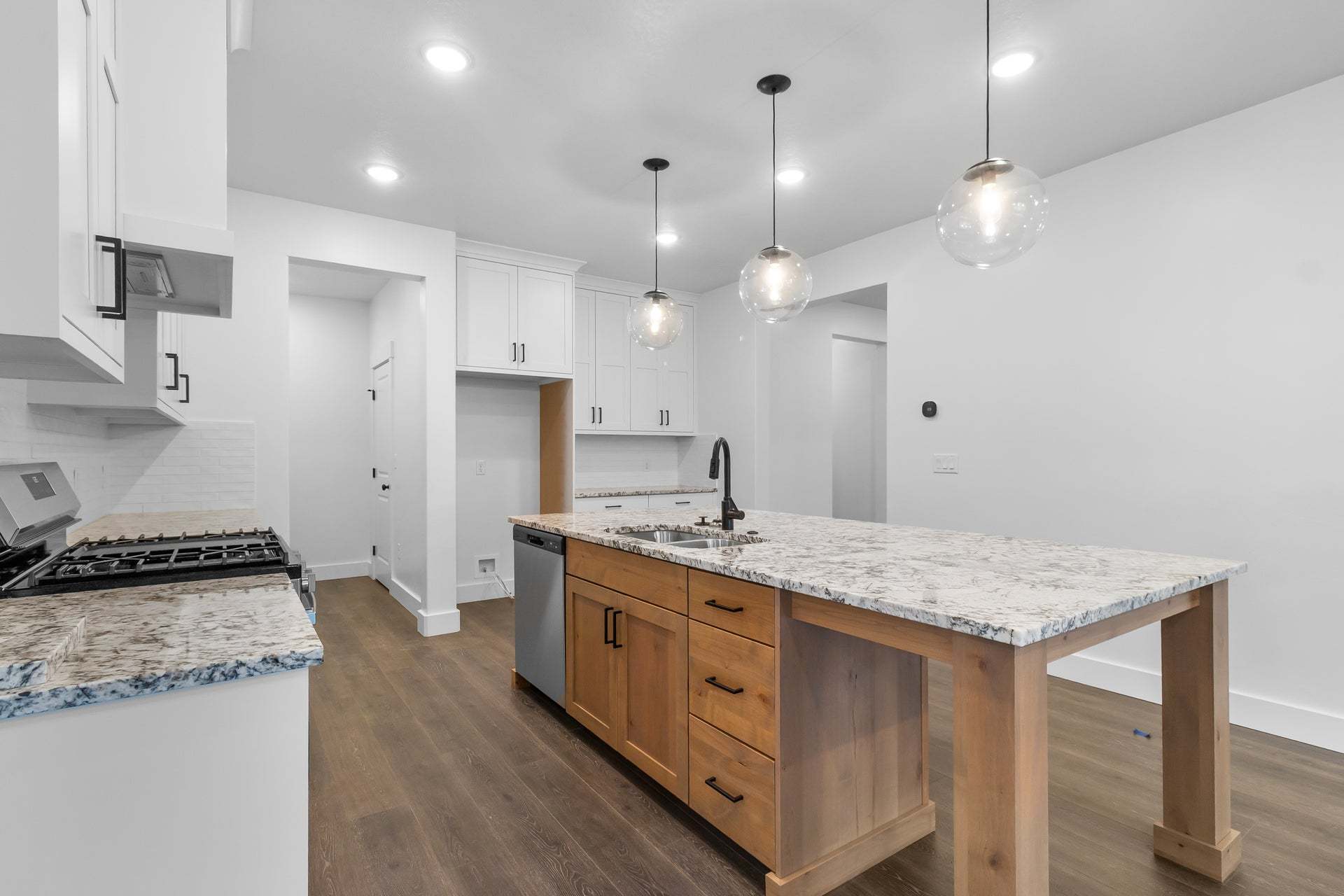 *Finished home photos are representational images only. See sales agent for details.