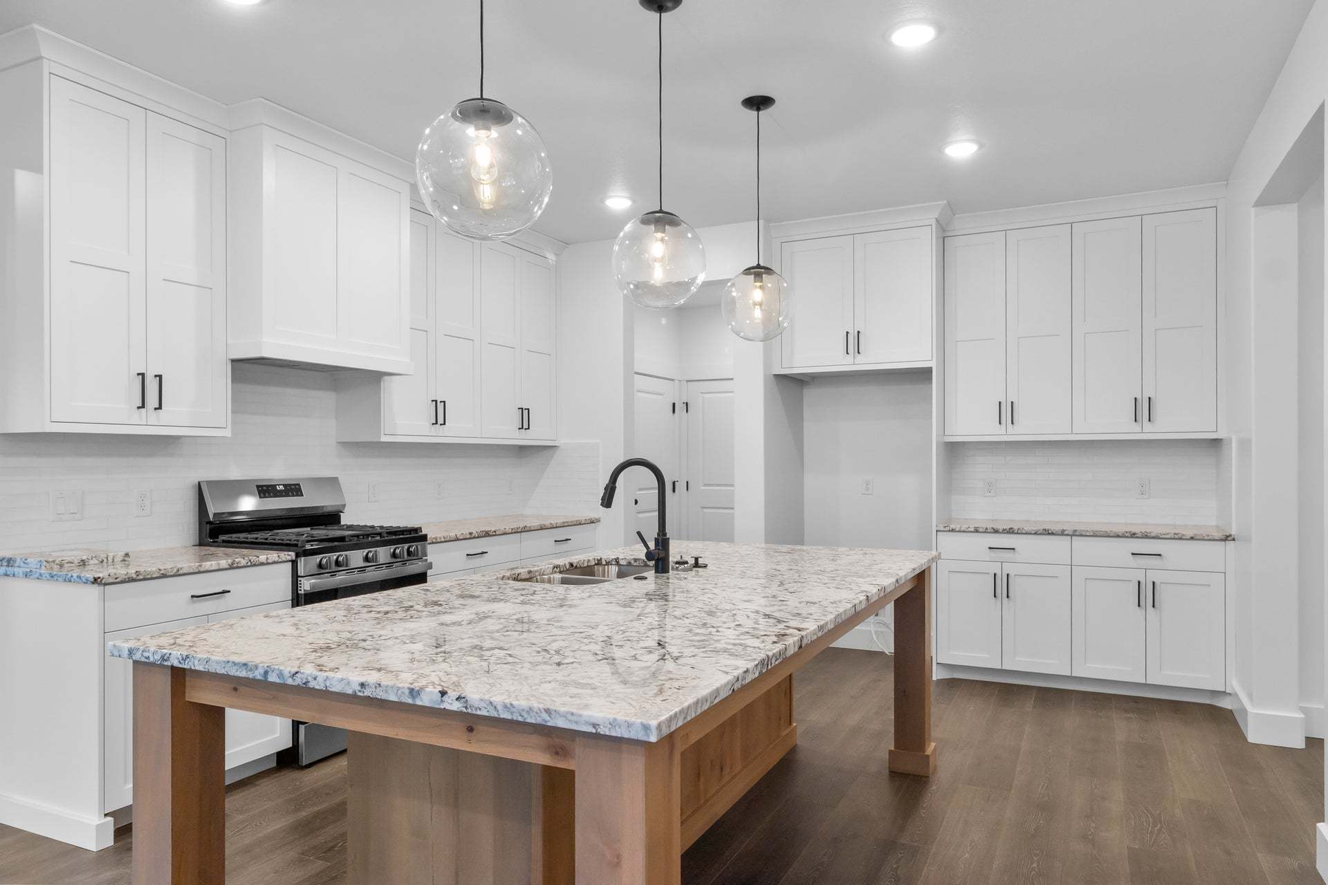 *Finished home photos are representational images only. See sales agent for details.