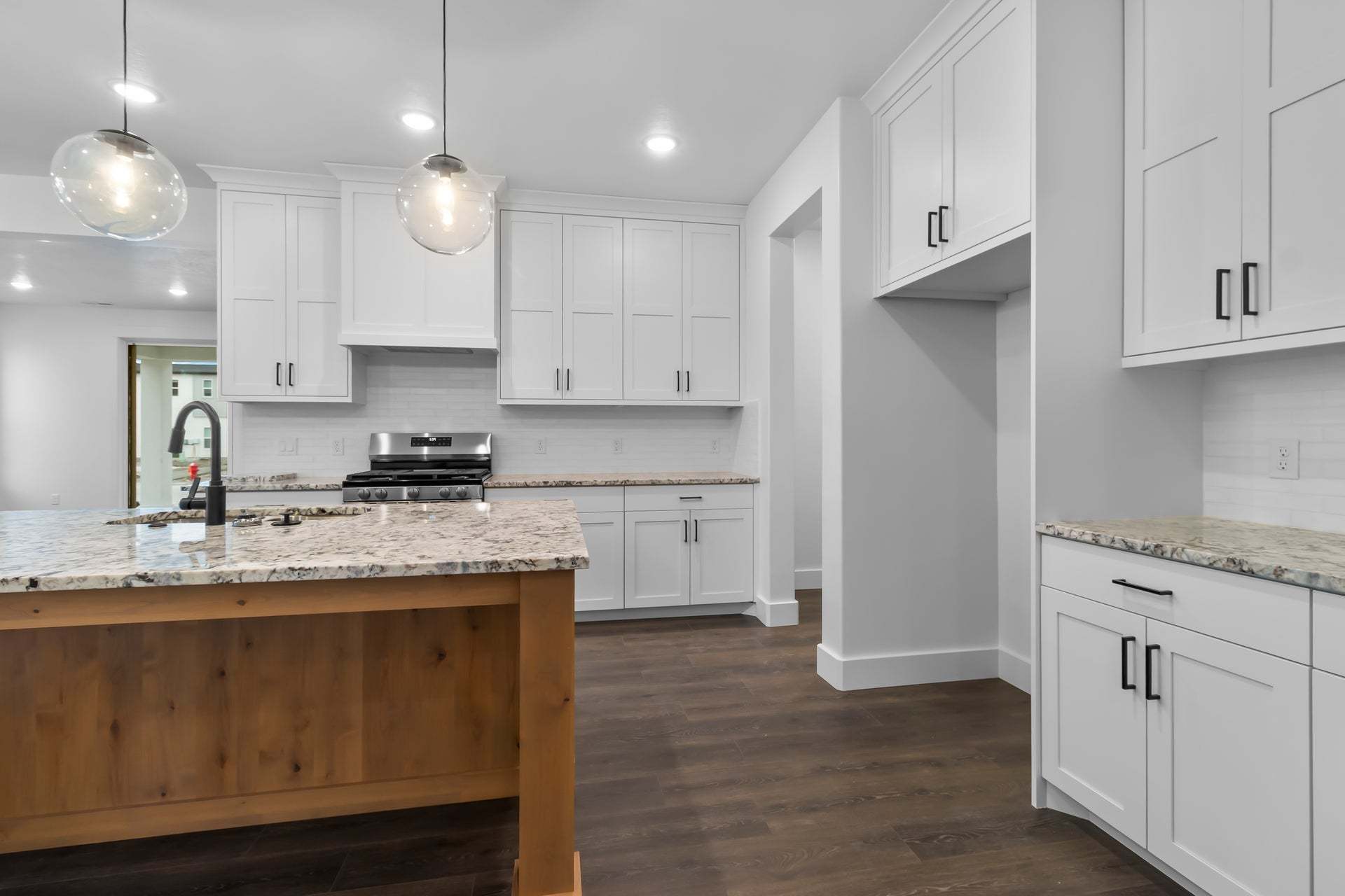 *Finished home photos are representational images only. See sales agent for details.
