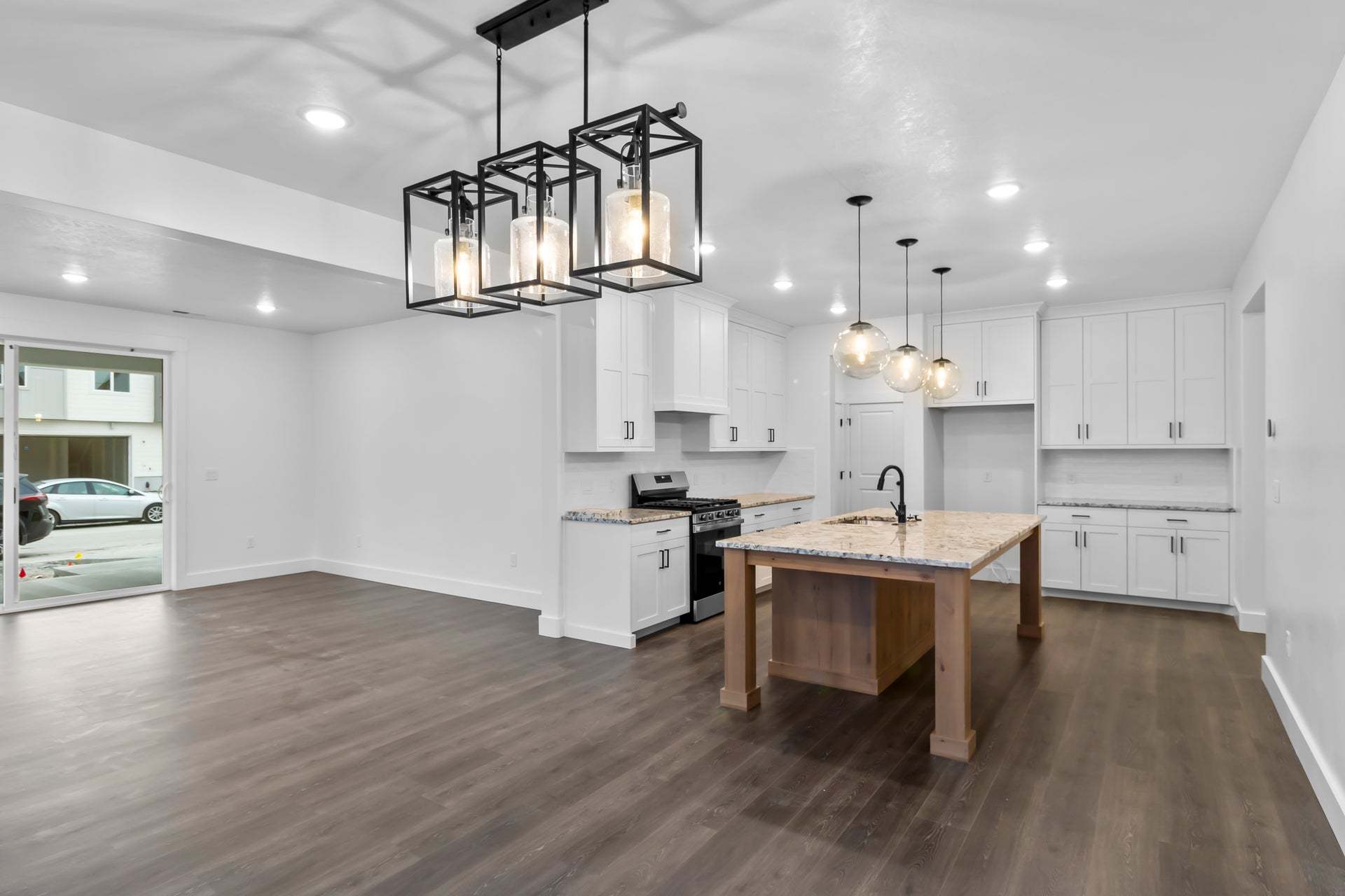 *Finished home photos are representational images only. See sales agent for details.