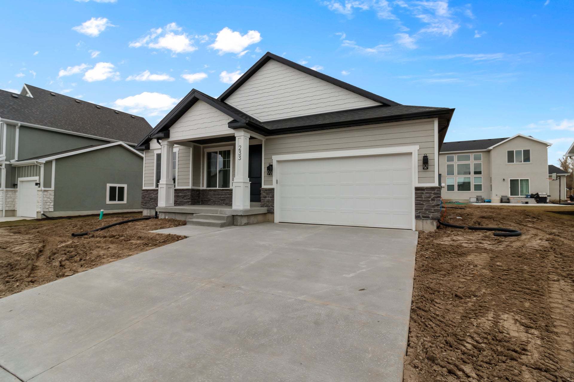 *Finished home photos are representational images only. See sales agent for details.