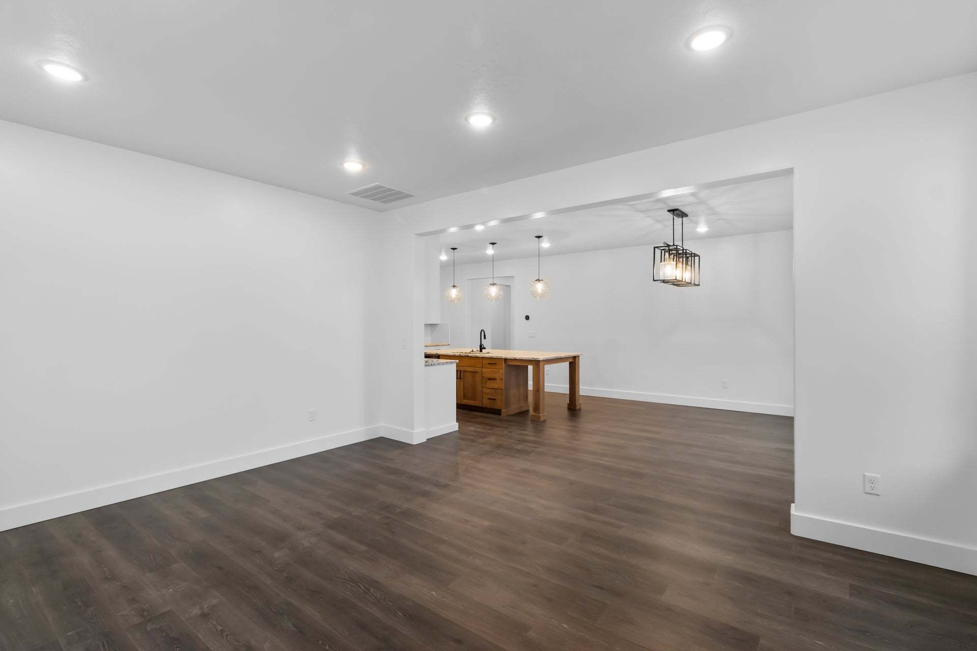 *Finished home photos are representational images only. See sales agent for details.