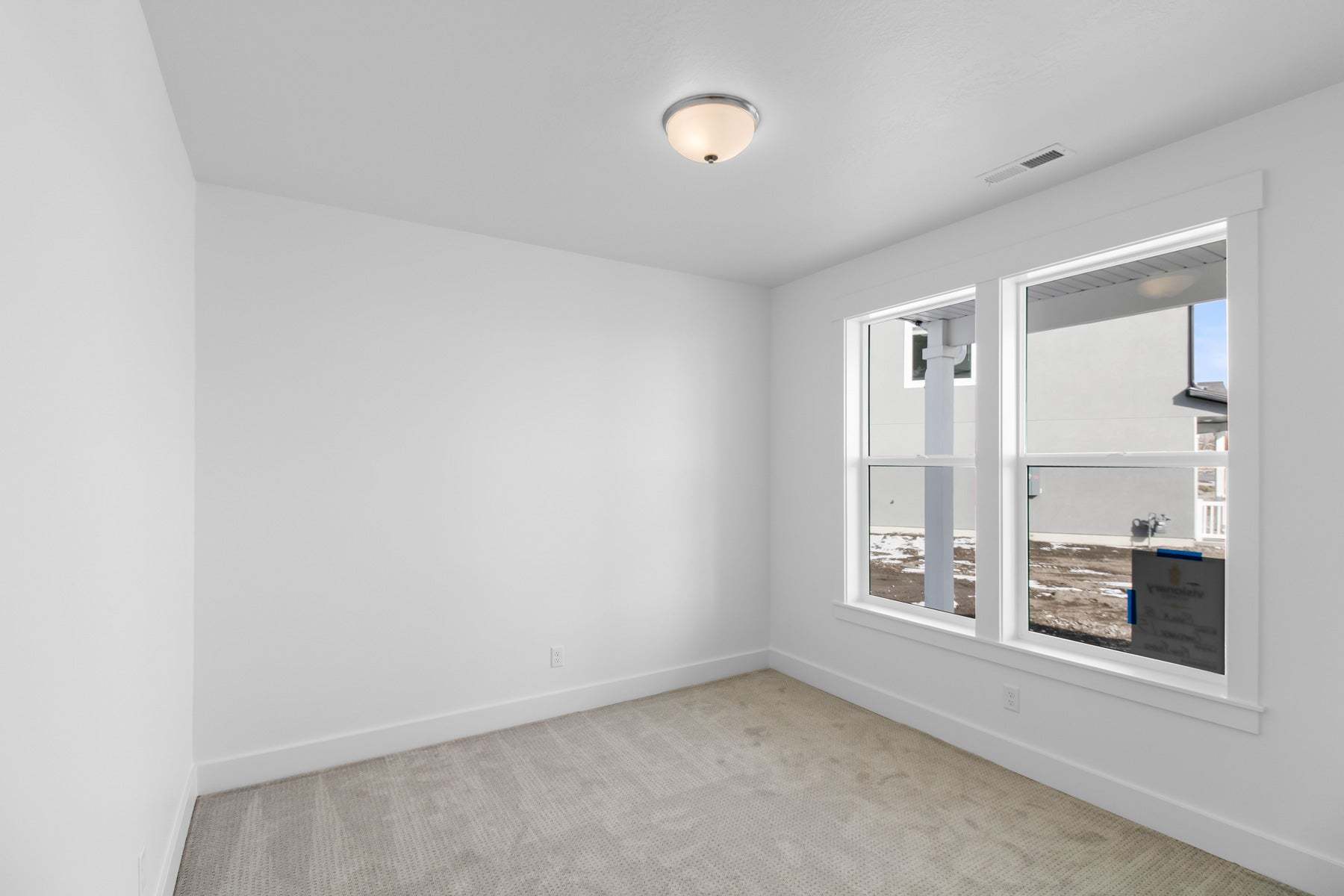 *Finished home photos are representational images only. See sales agent for details.