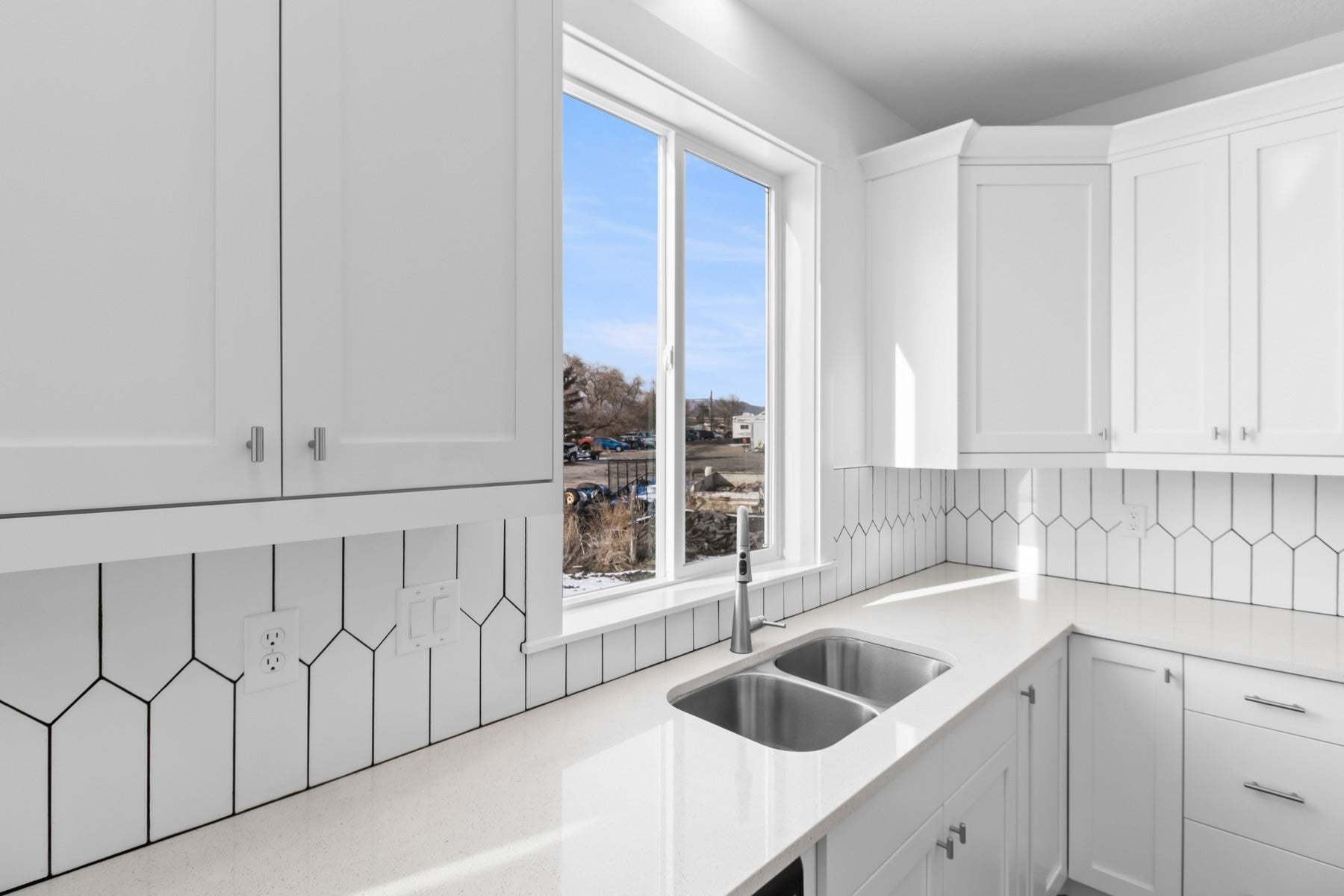 *Finished home photos are representational images only. See sales agent for details.