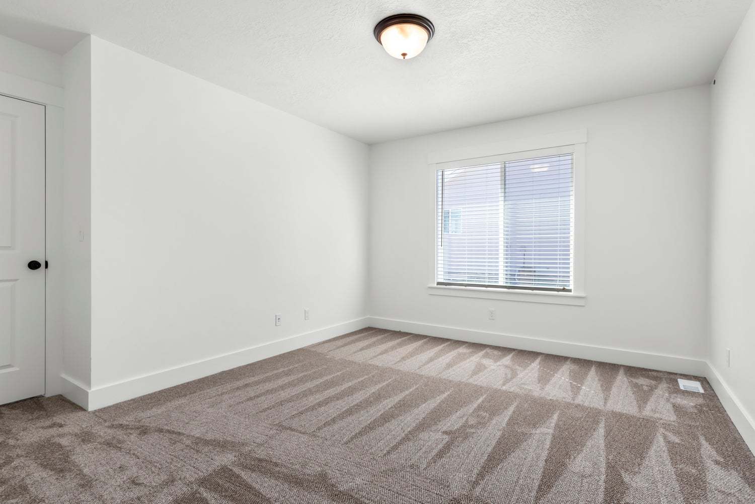 *Finished home photos are representational images only. See sales agent for details.