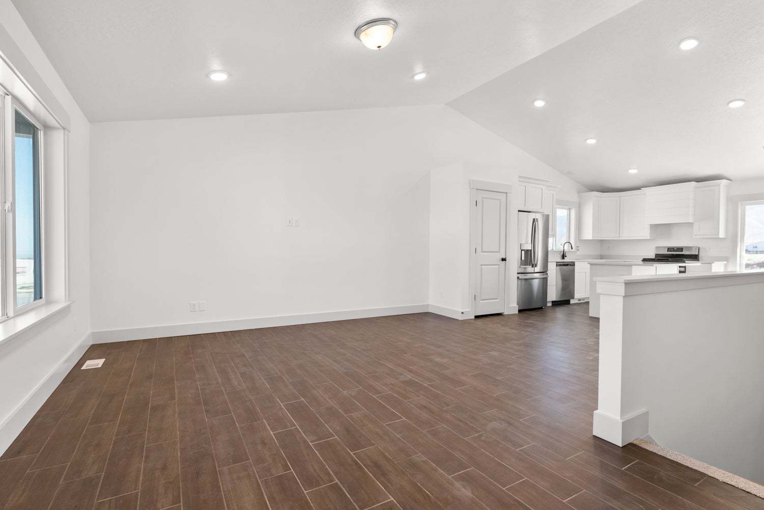 *Finished home photos are representational images only. See sales agent for details.