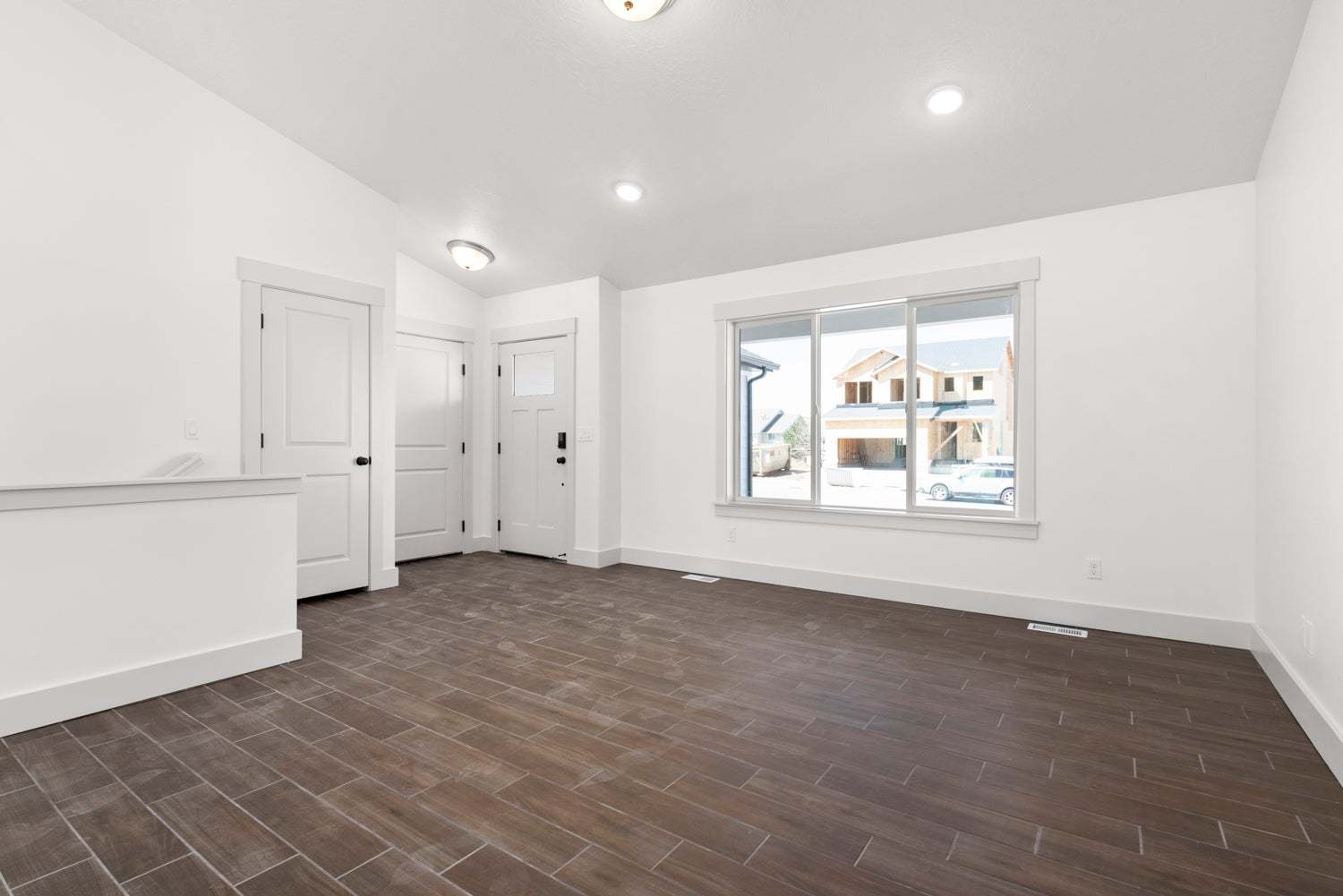 *Finished home photos are representational images only. See sales agent for details.