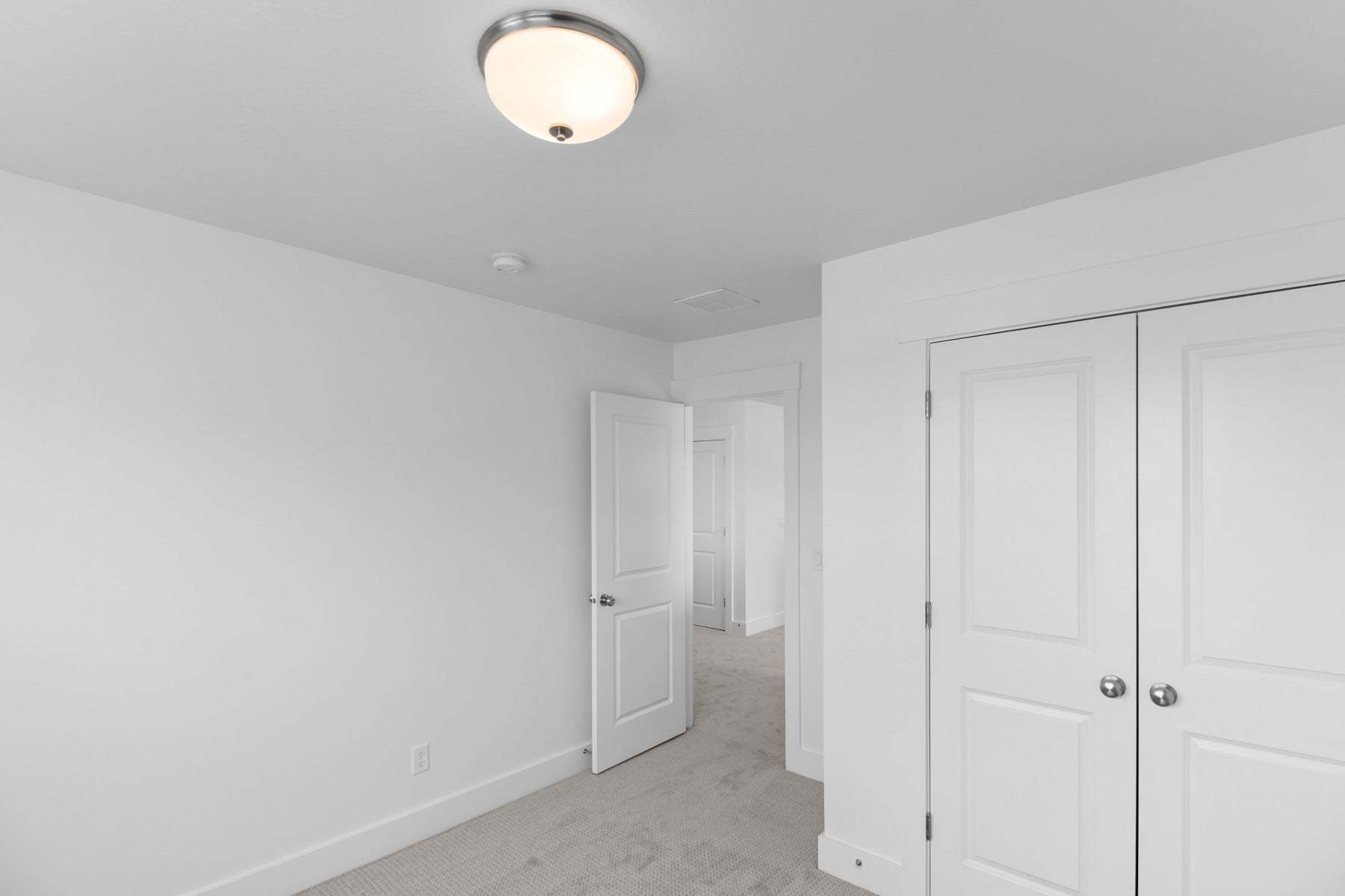 *Finished home photos are representational images only. See sales agent for details.