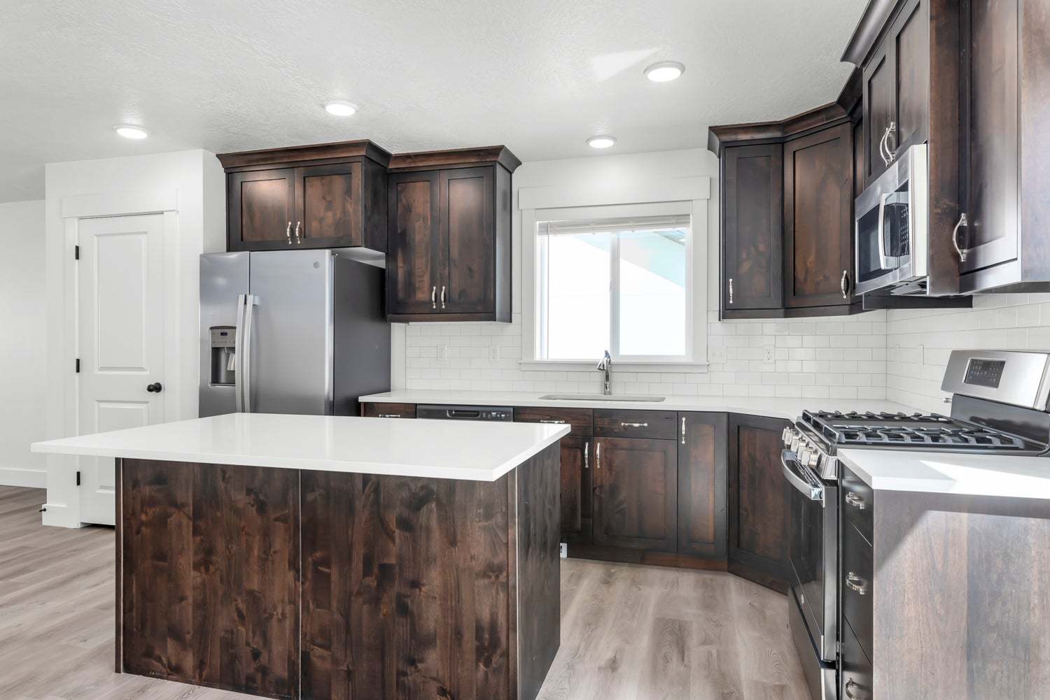 *Finished home photos are representational images only. See sales agent for details.