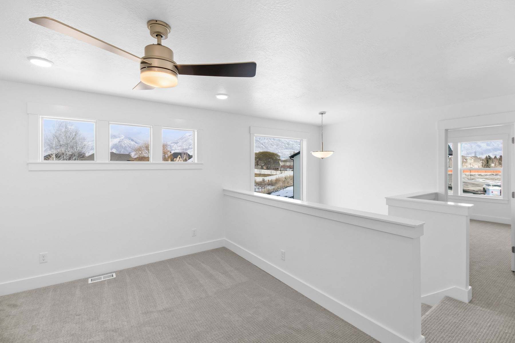 *Finished home photos are representational images only. See sales agent for details.
