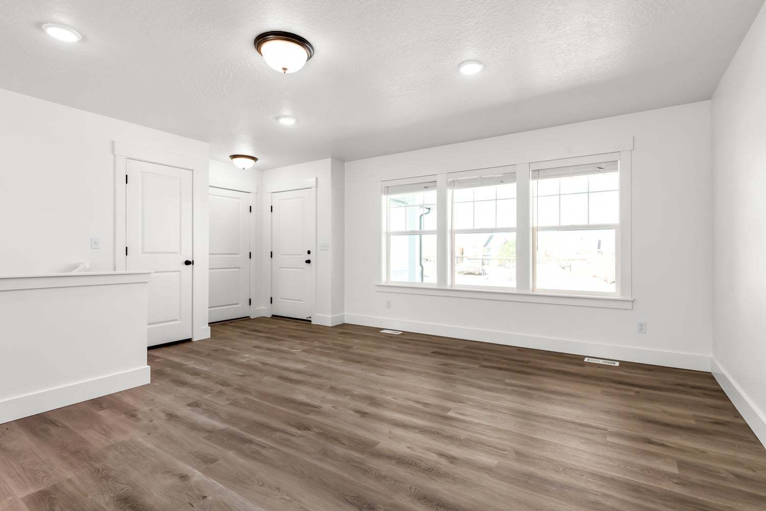 *Finished home photos are representational images only. See sales agent for details.