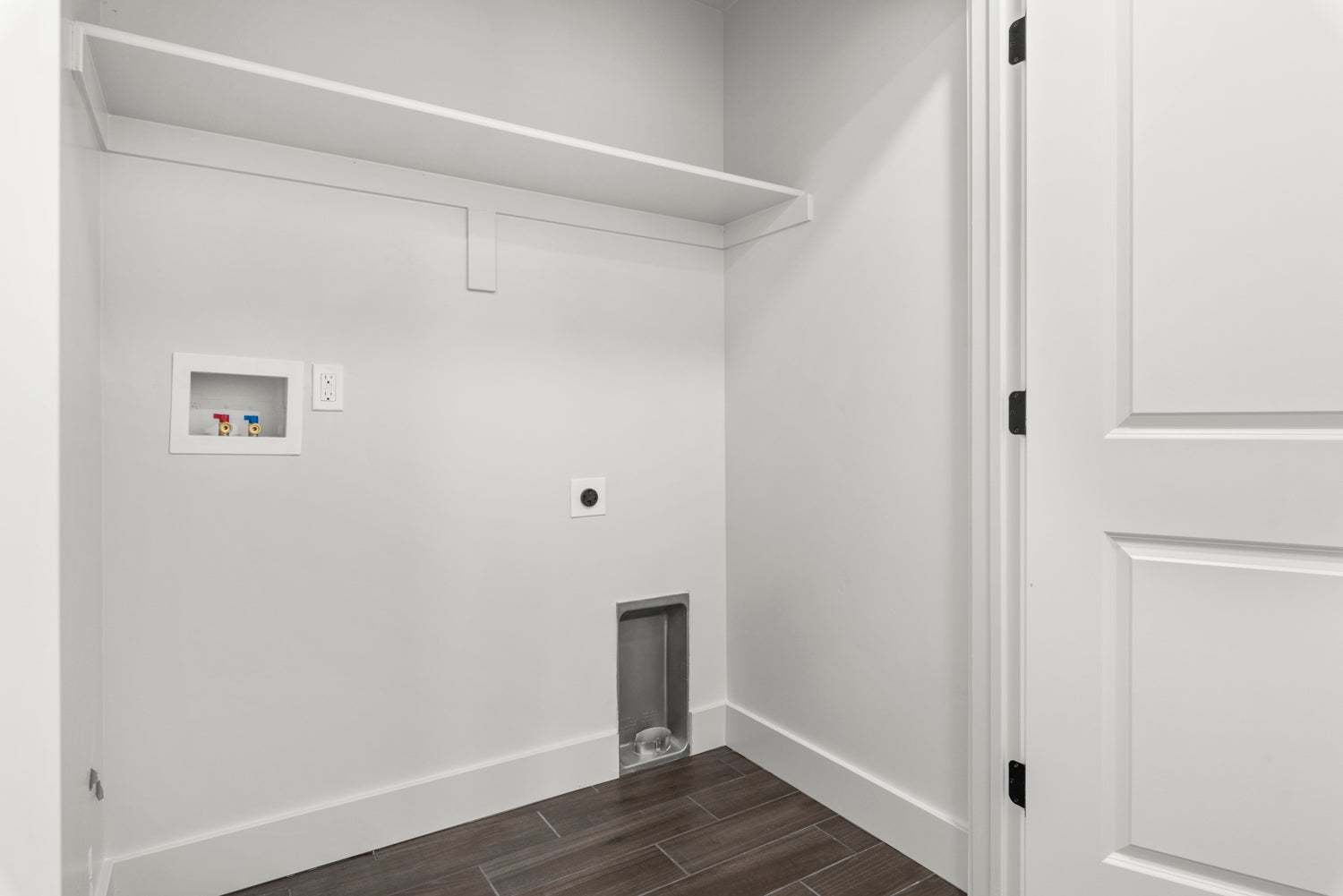 *Finished home photos are representational images only. See sales agent for details.