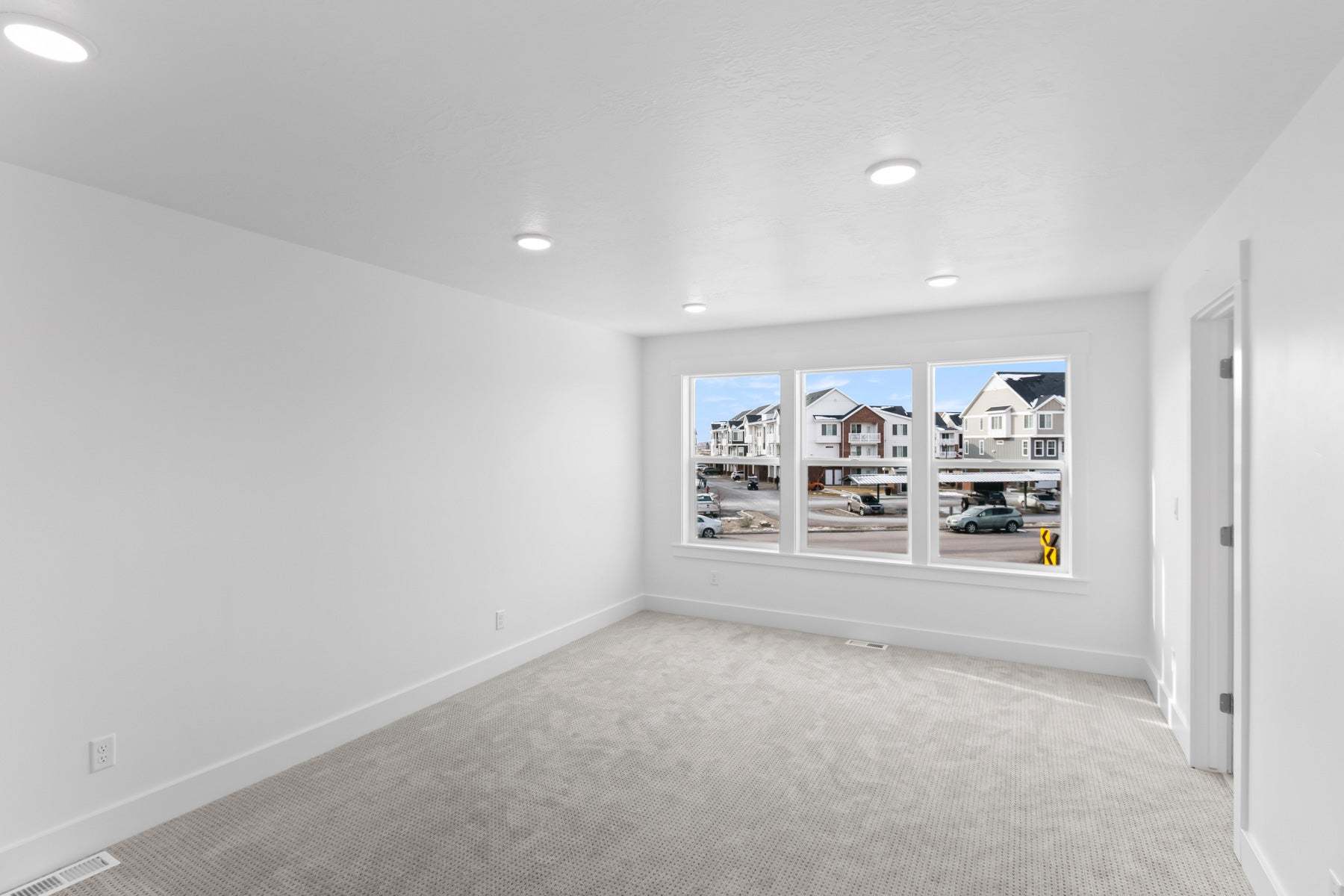 *Finished home photos are representational images only. See sales agent for details.
