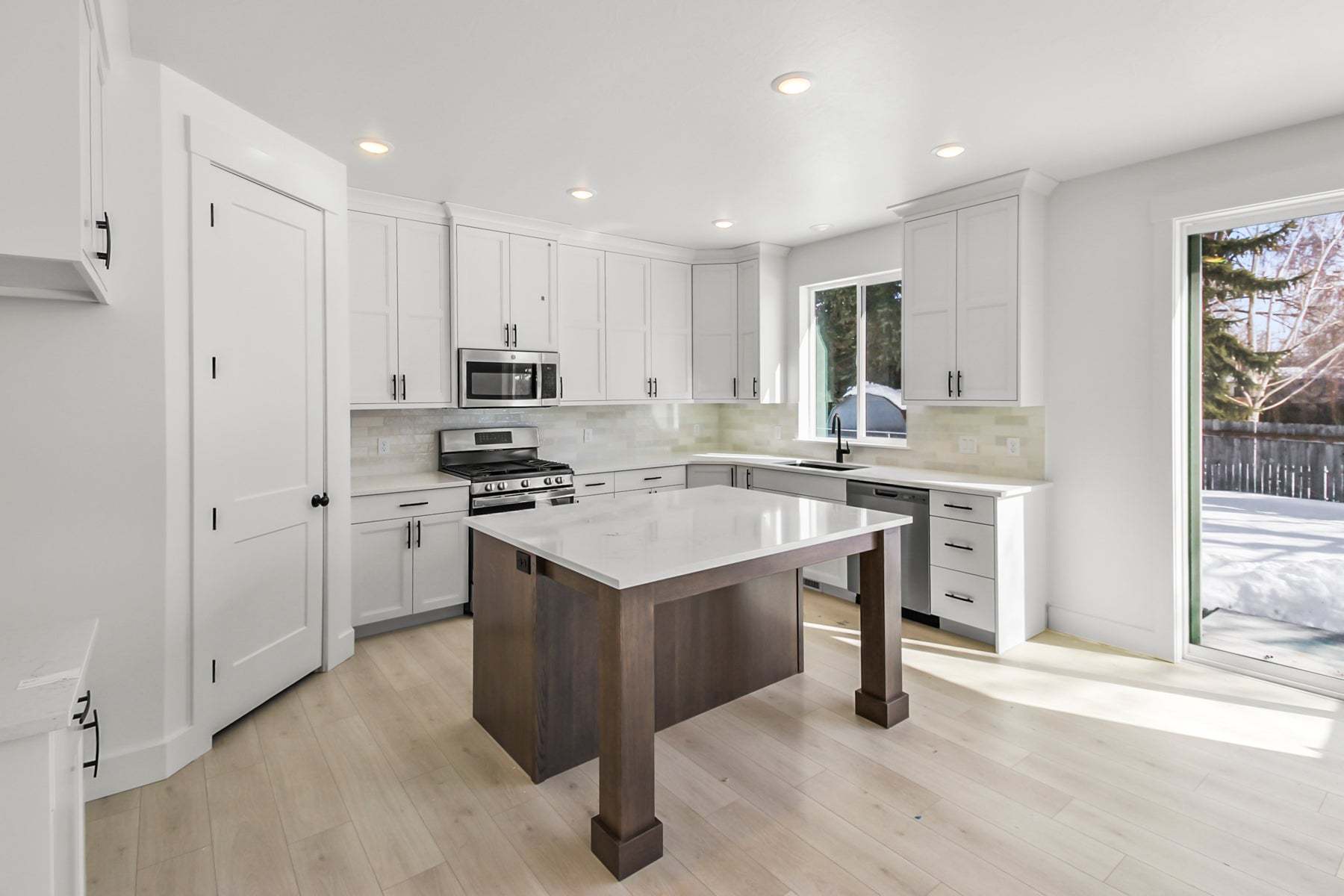 Kitchen *Finished home photos are representational images only. See sales agent for details.
