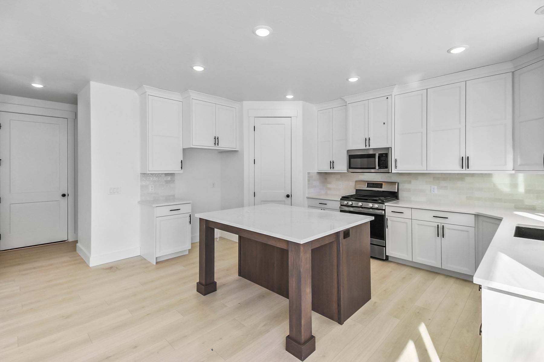 Kitchen *Finished home photos are representational images only. See sales agent for details.