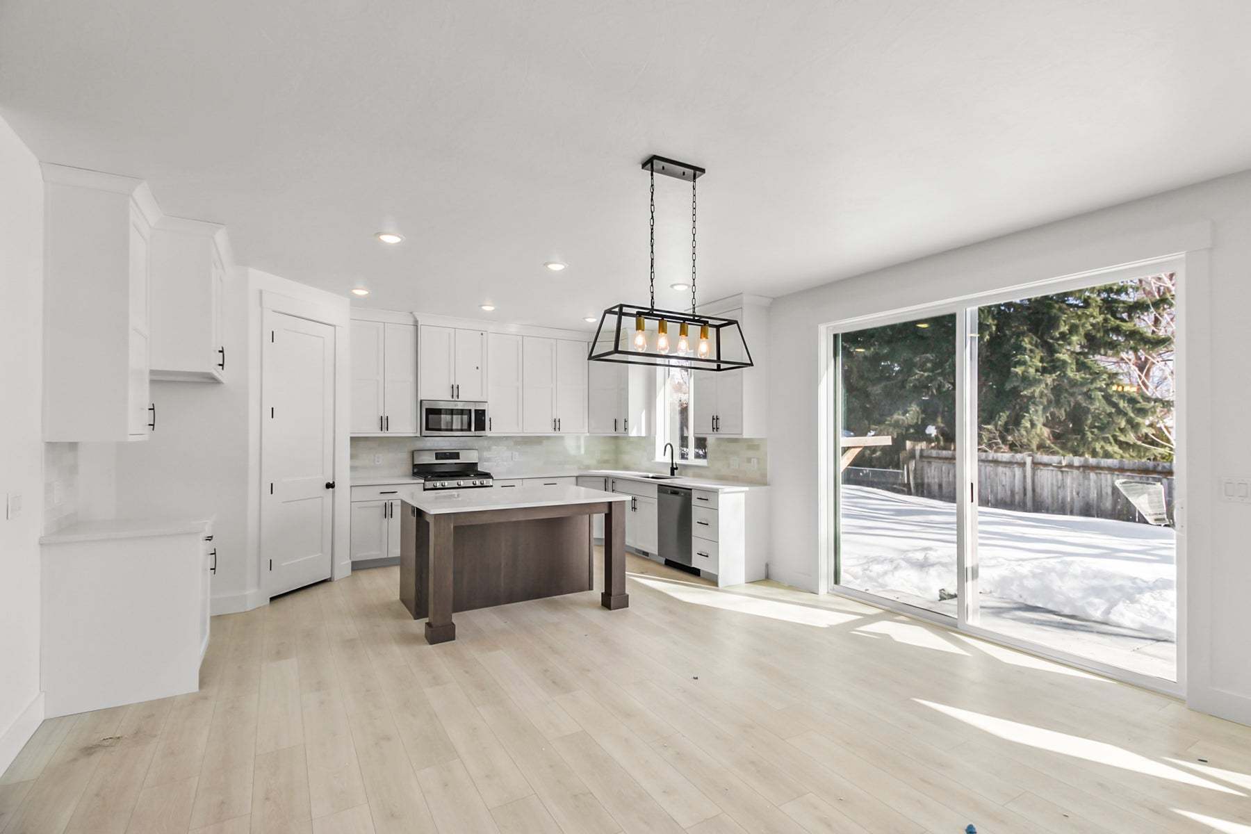 Kitchen *Finished home photos are representational images only. See sales agent for details.