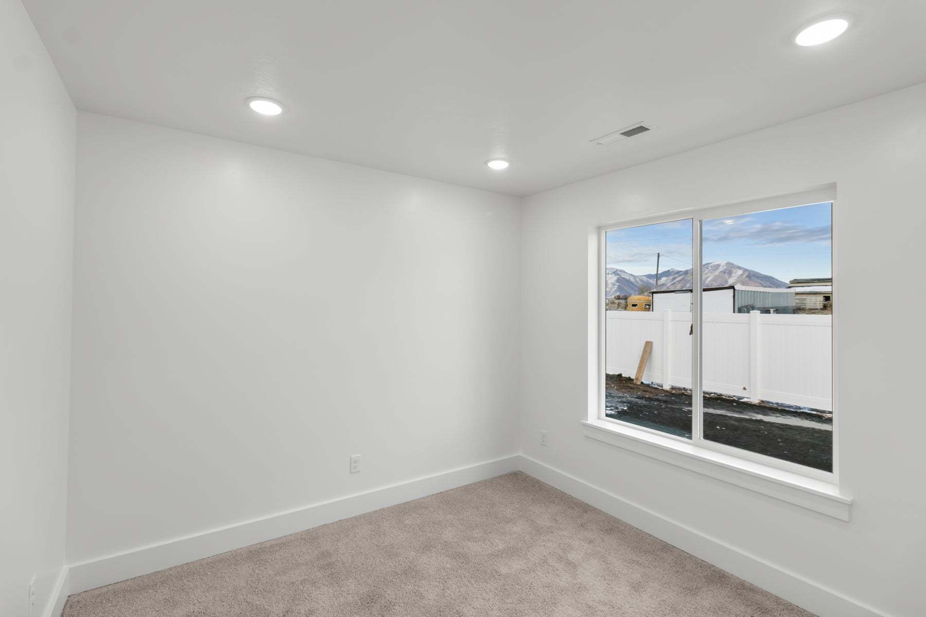 *Finished home photos are representational images only. See sales agent for details.