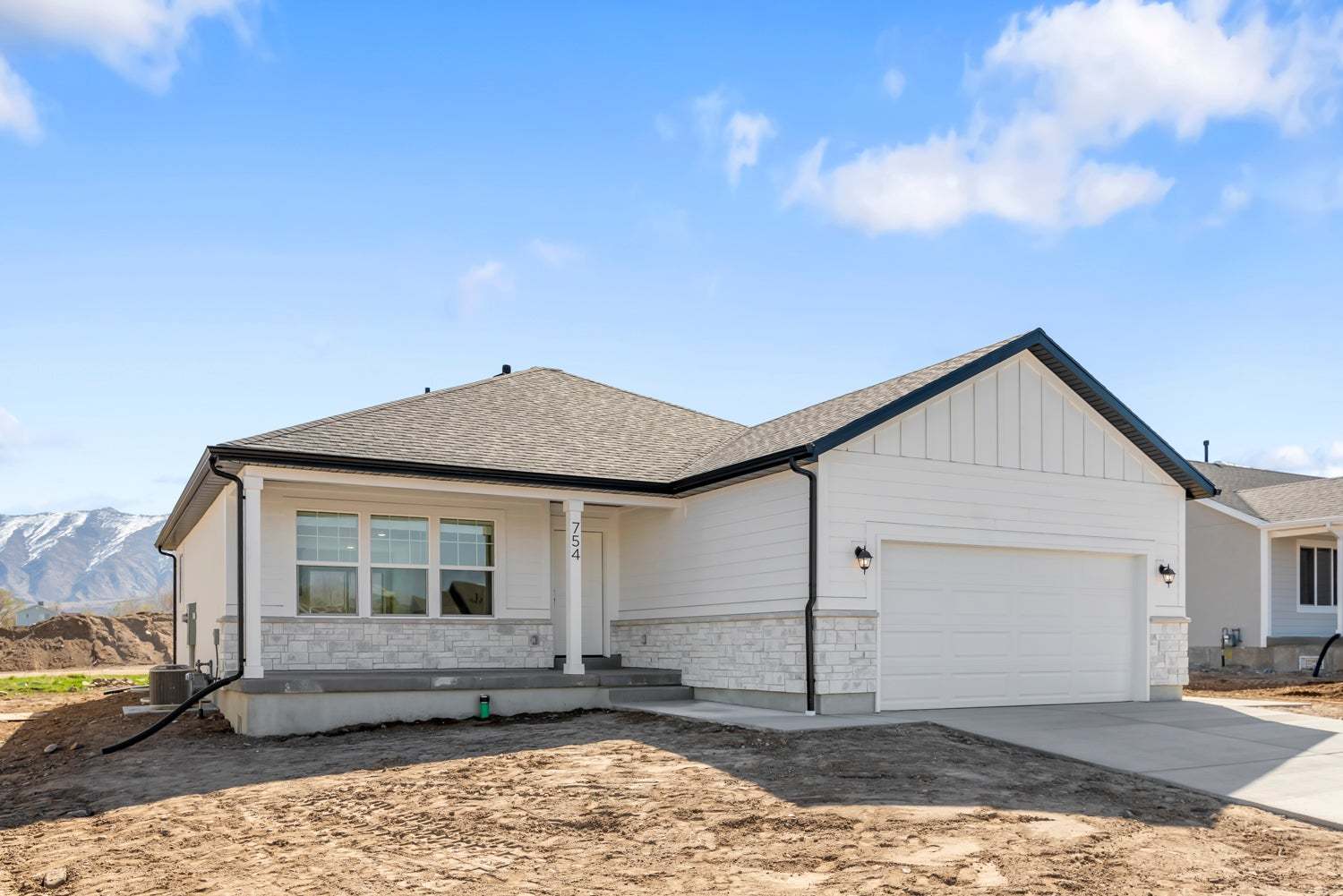 *Finished home photos are representational images only. See sales agent for details.