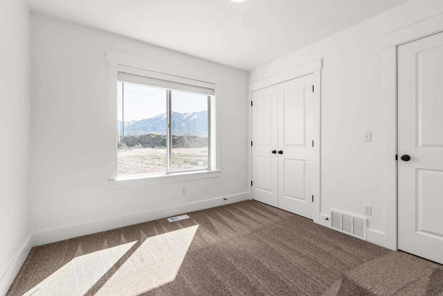 *Finished home photos are representational images only. See sales agent for details.